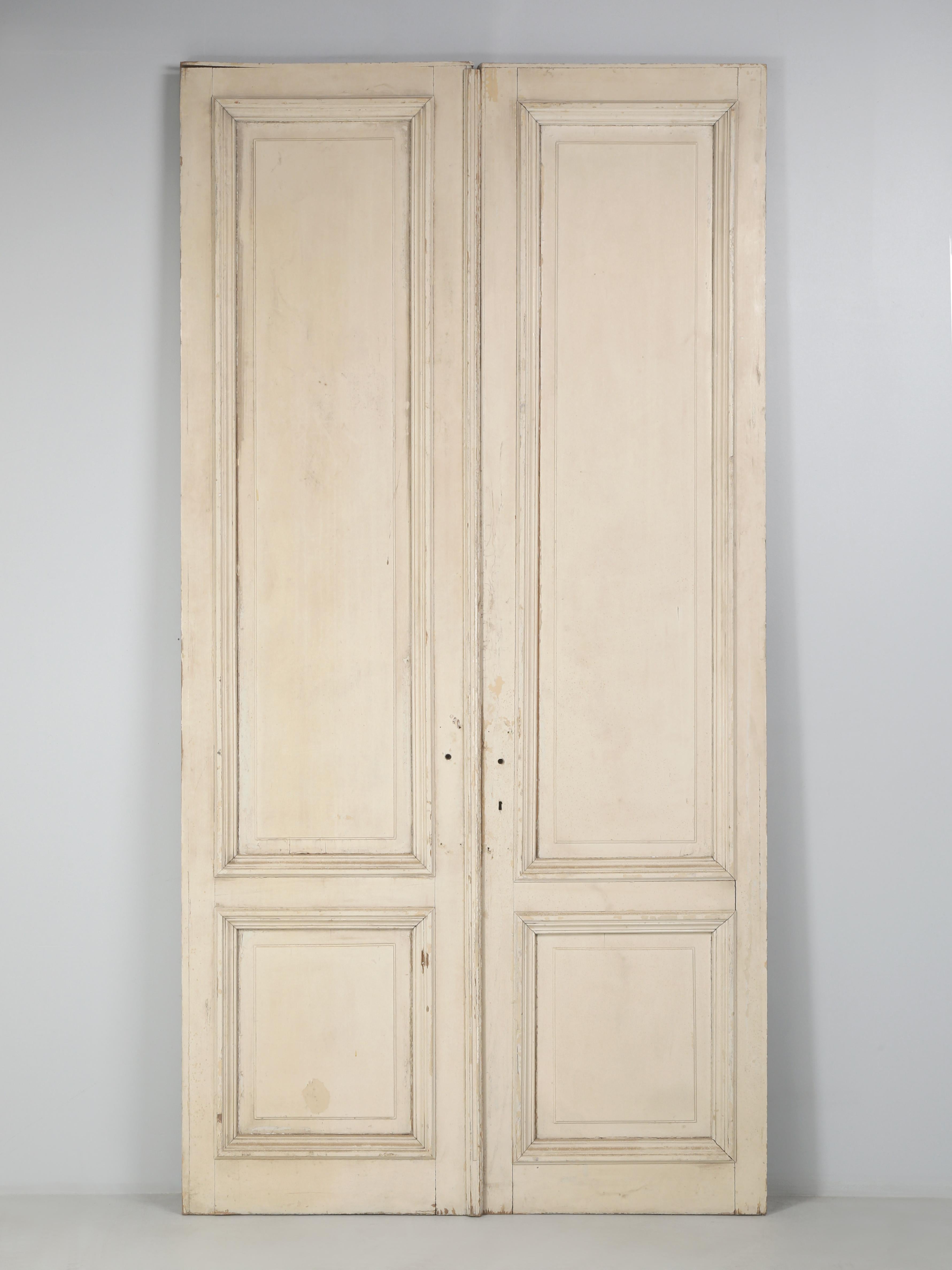 Huge 10' Tall Pair of Antique Country Französisch Türen aus der Provence circa 1800's im Angebot 7