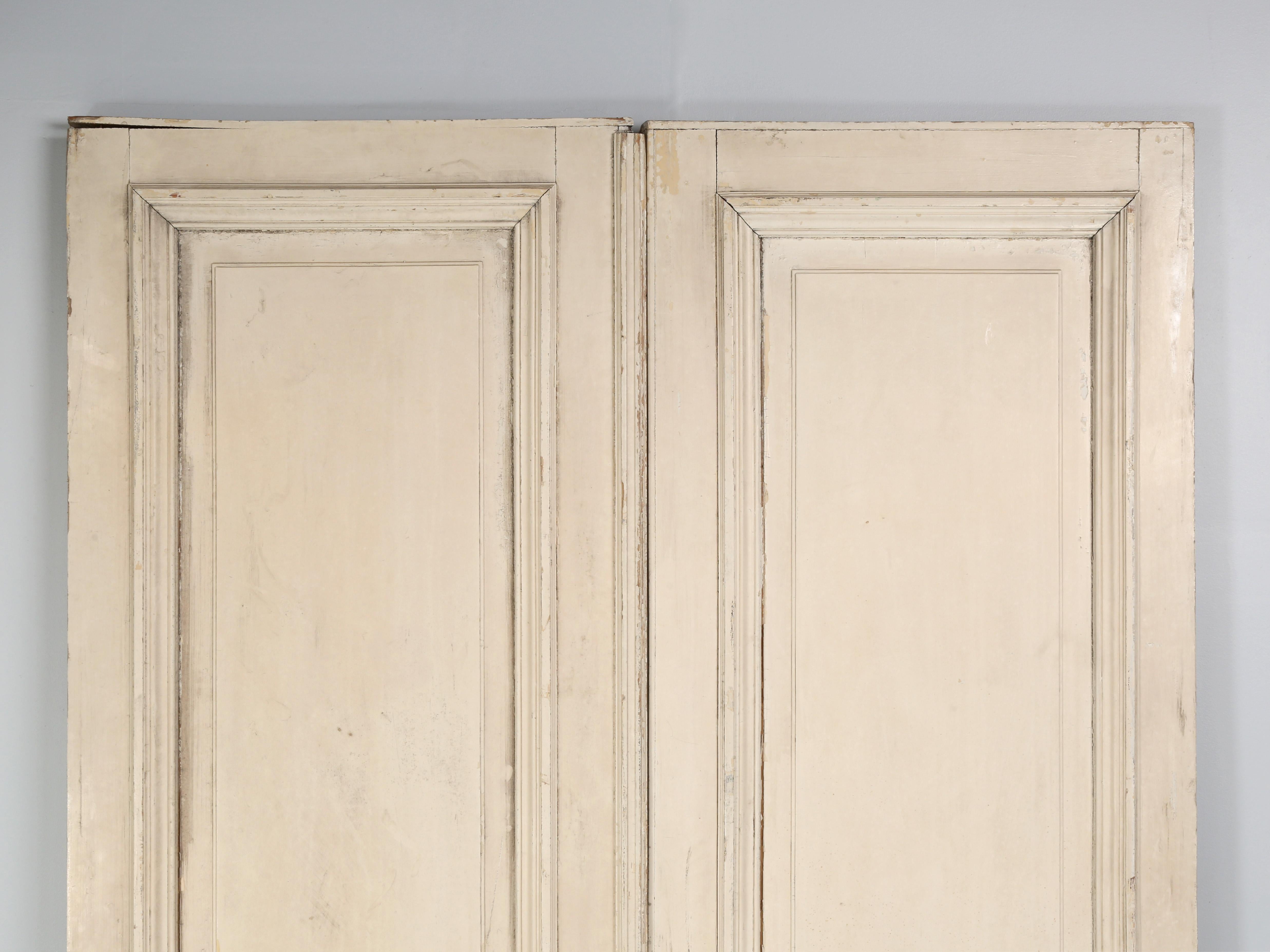 Huge 10' Tall Pair of Antique Country Französisch Türen aus der Provence circa 1800's im Angebot 8