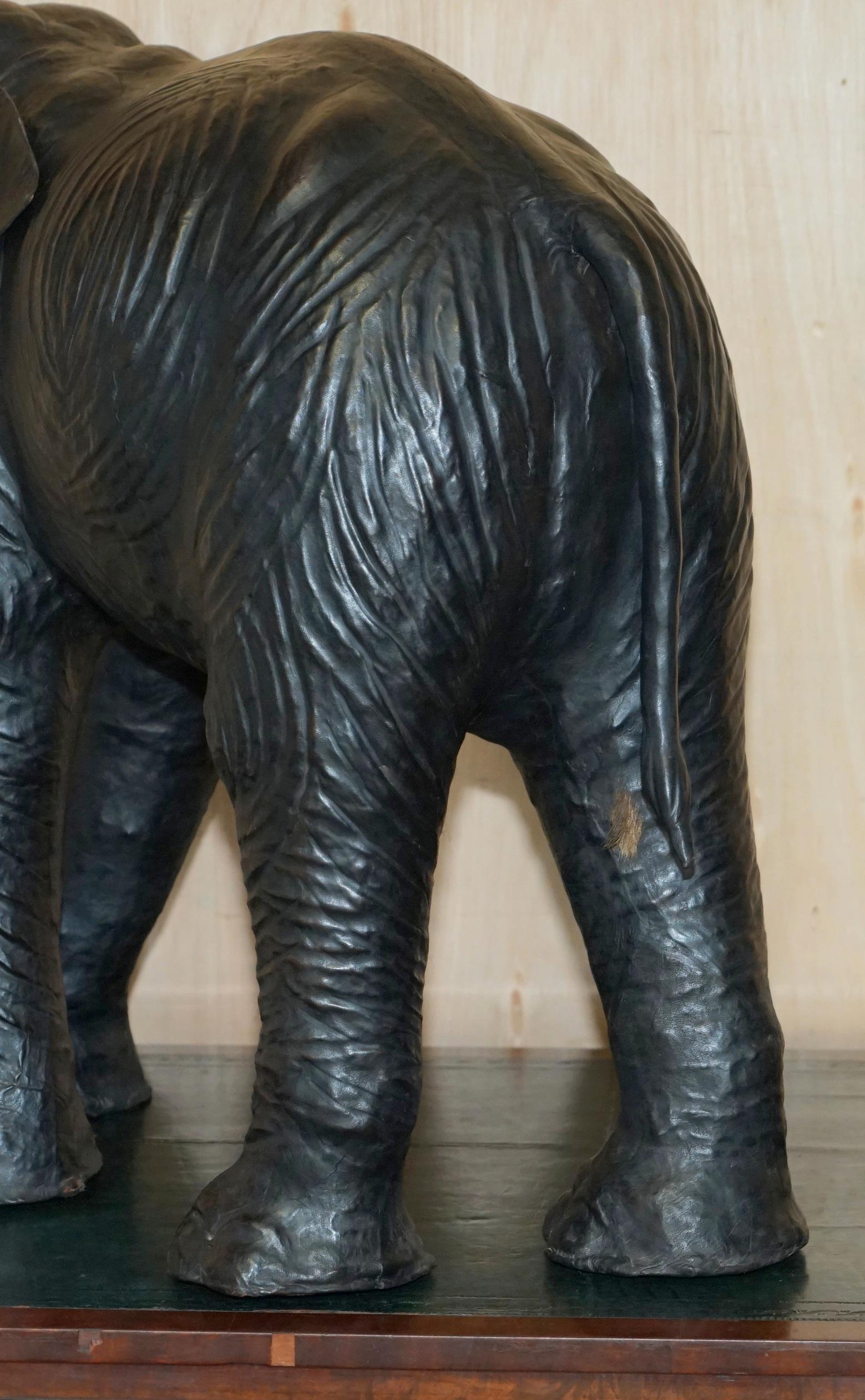 ÉNORME TABLE D'ACCOMPAGNEMENT EN CUIR D'ELEPHANT DE 1,07 MÈTRE DE LONDRES OMERSA en vente 8