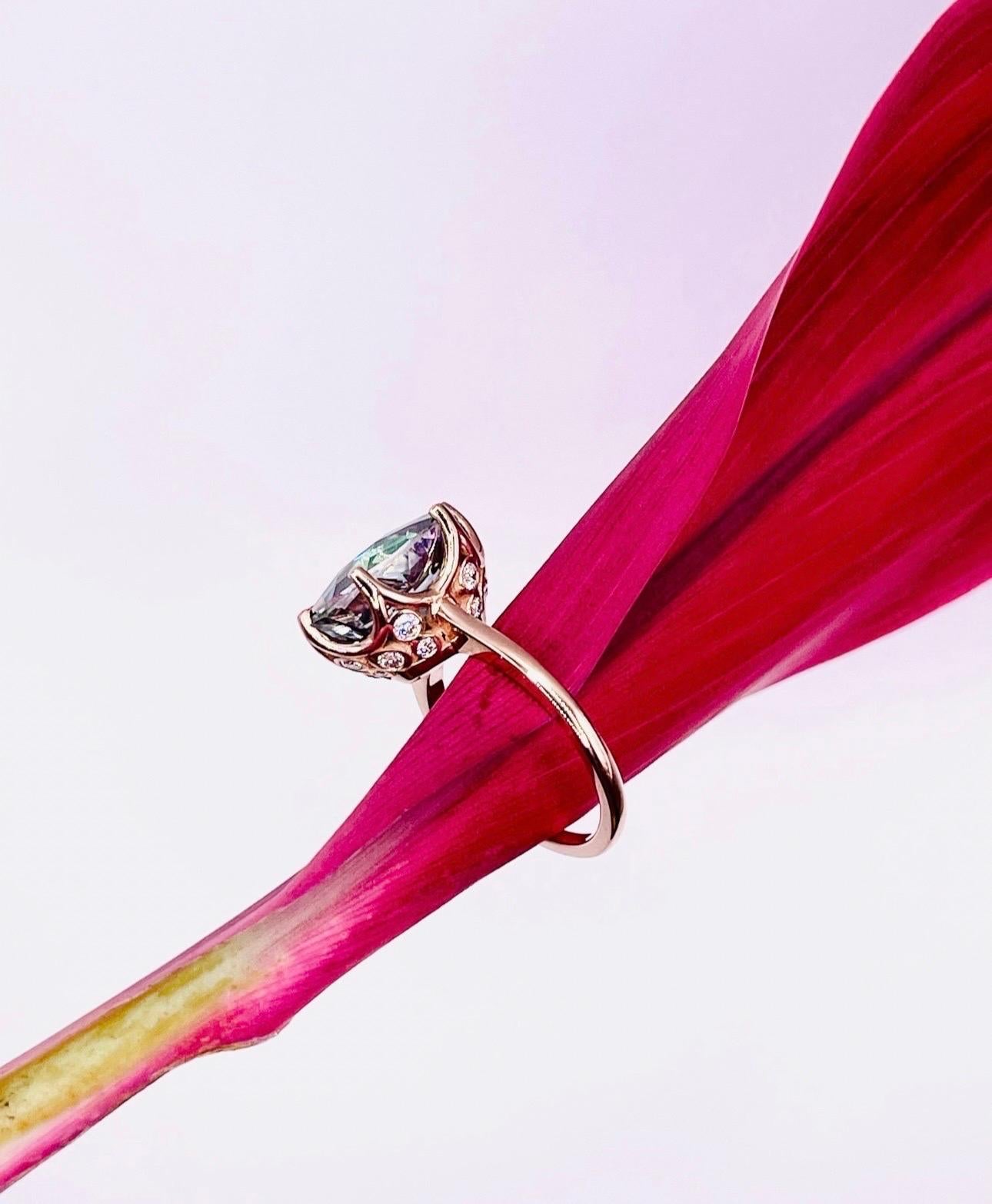 Huge 12mm Topaz Diamond crown ring 18KT gold In New Condition For Sale In Boca Raton, FL