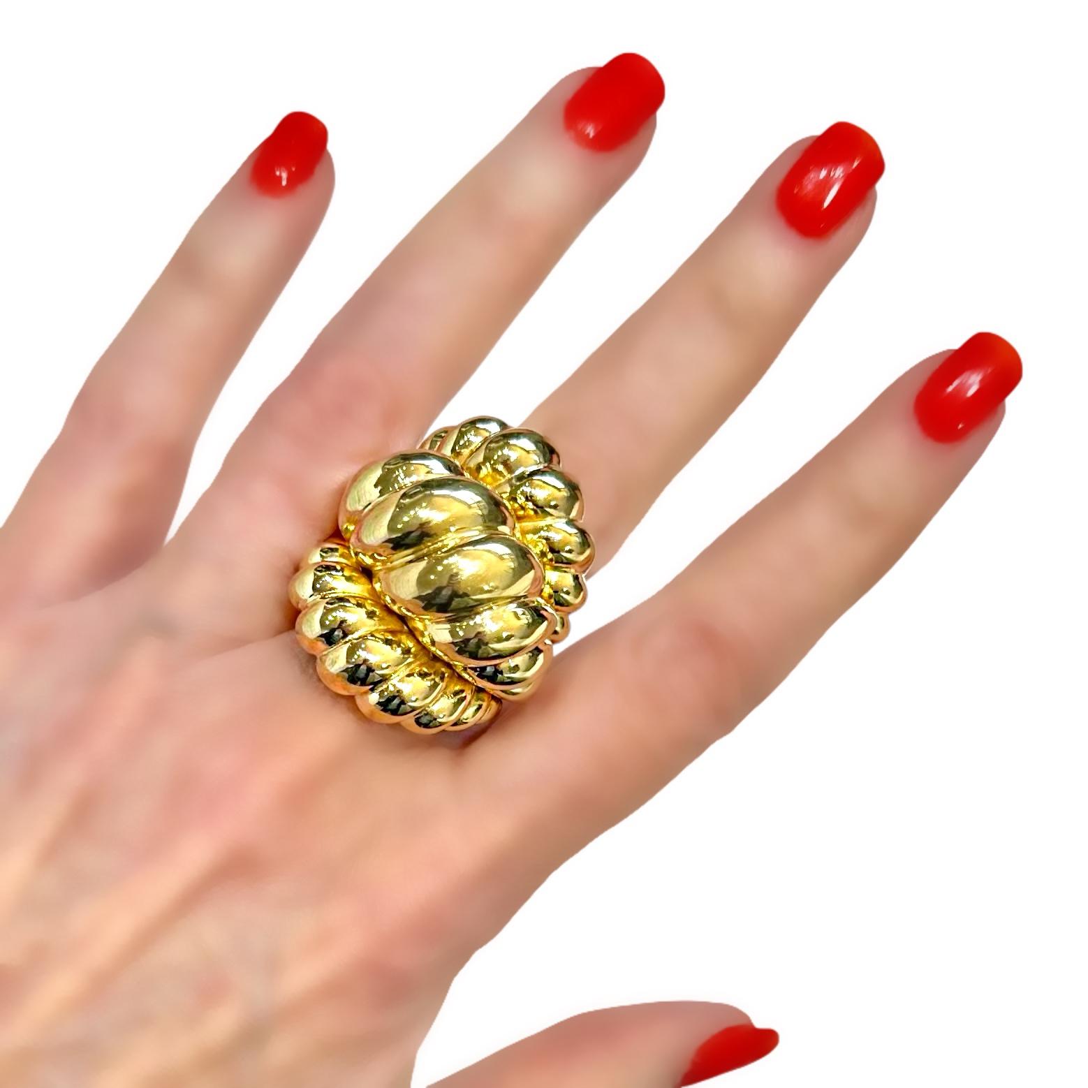 Enorme anello a cupola in oro giallo 14K con finitura lucida, a forma di corda ritorta in vendita 10