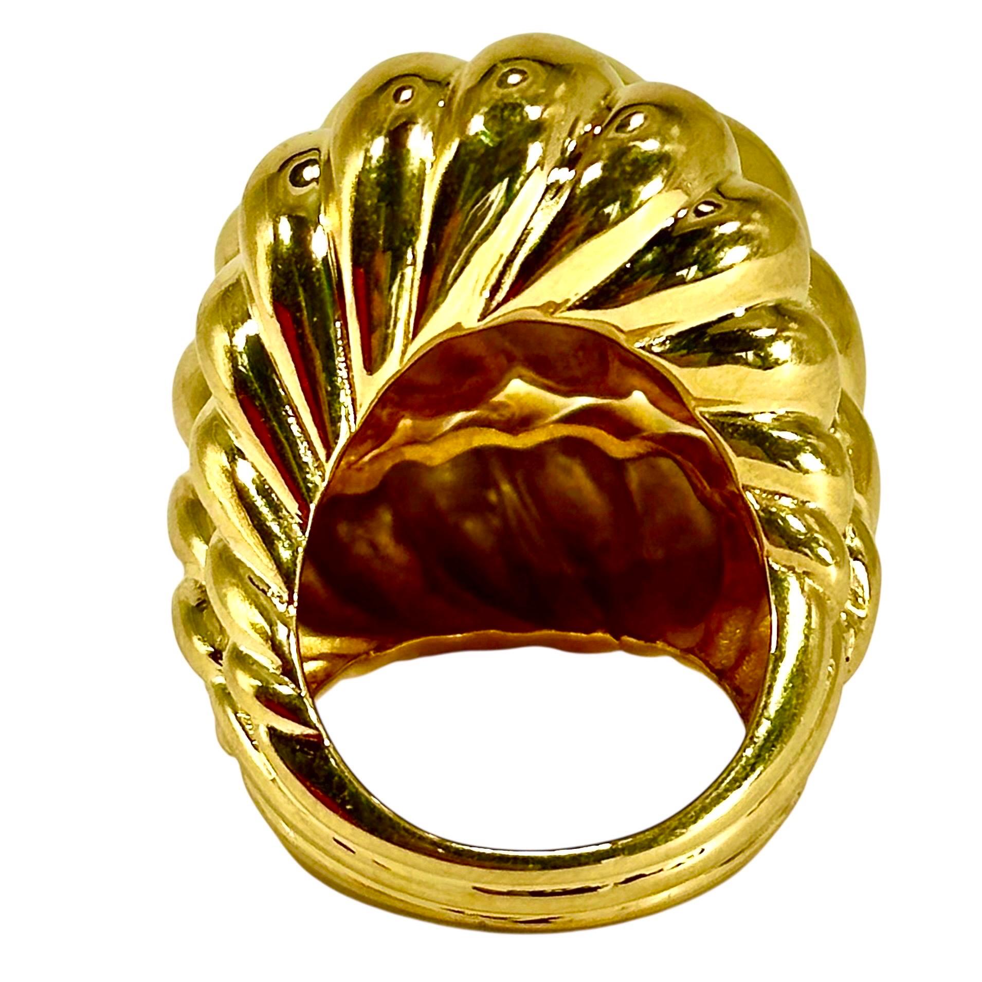 Enorme anello a cupola in oro giallo 14K con finitura lucida, a forma di corda ritorta in vendita 1