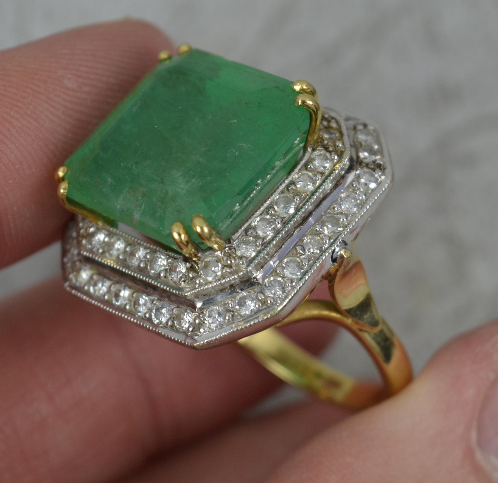 Women's Huge 15 Carat Emerald and 1Carat Diamond 18 Carat Gold Cluster Cocktail Ring For Sale