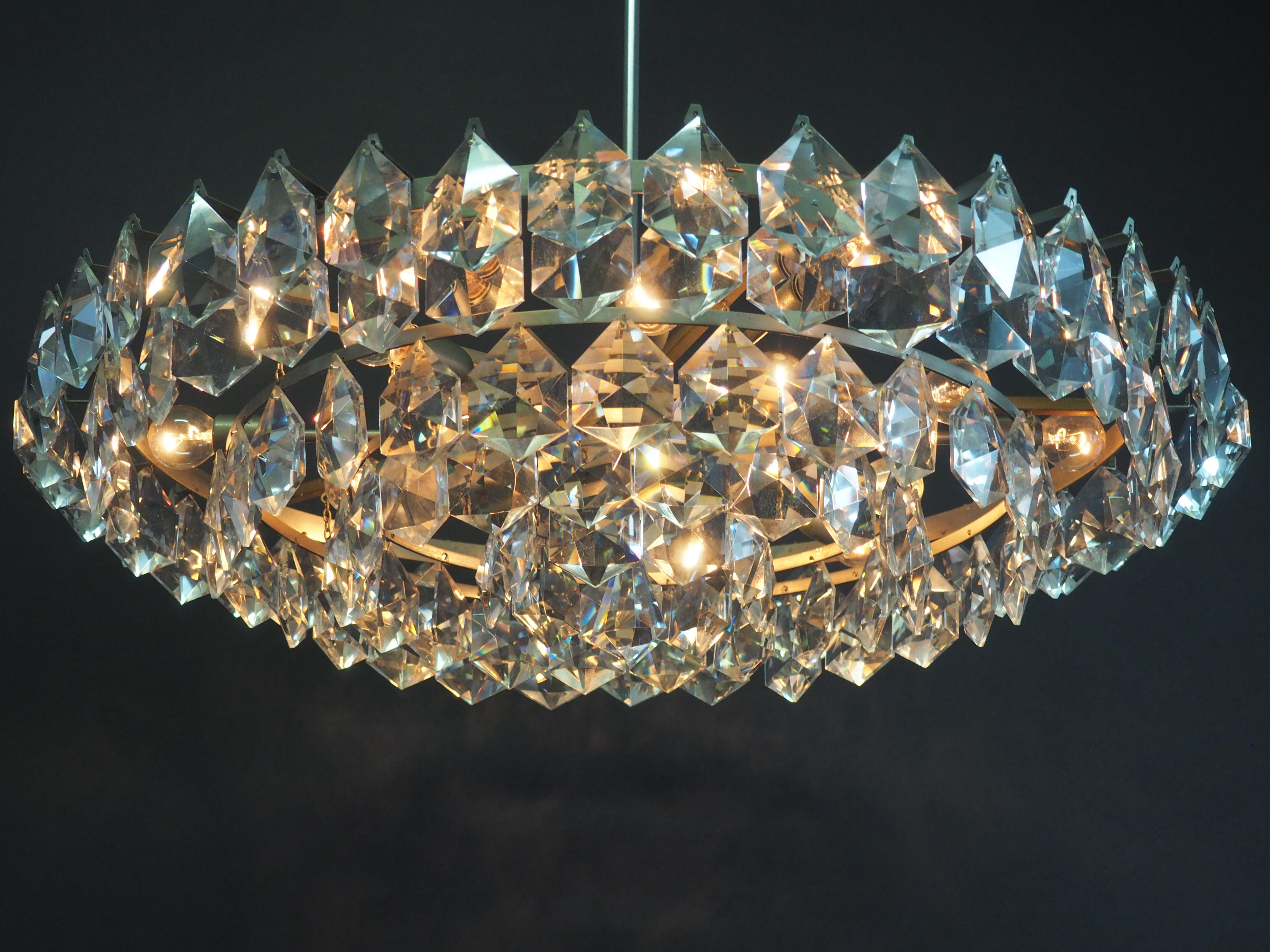 Huge 15-Light Crystal Chandelier by Bakalowits & Sons, Vienna, circa 1960s In Good Condition For Sale In Wiesbaden, Hessen