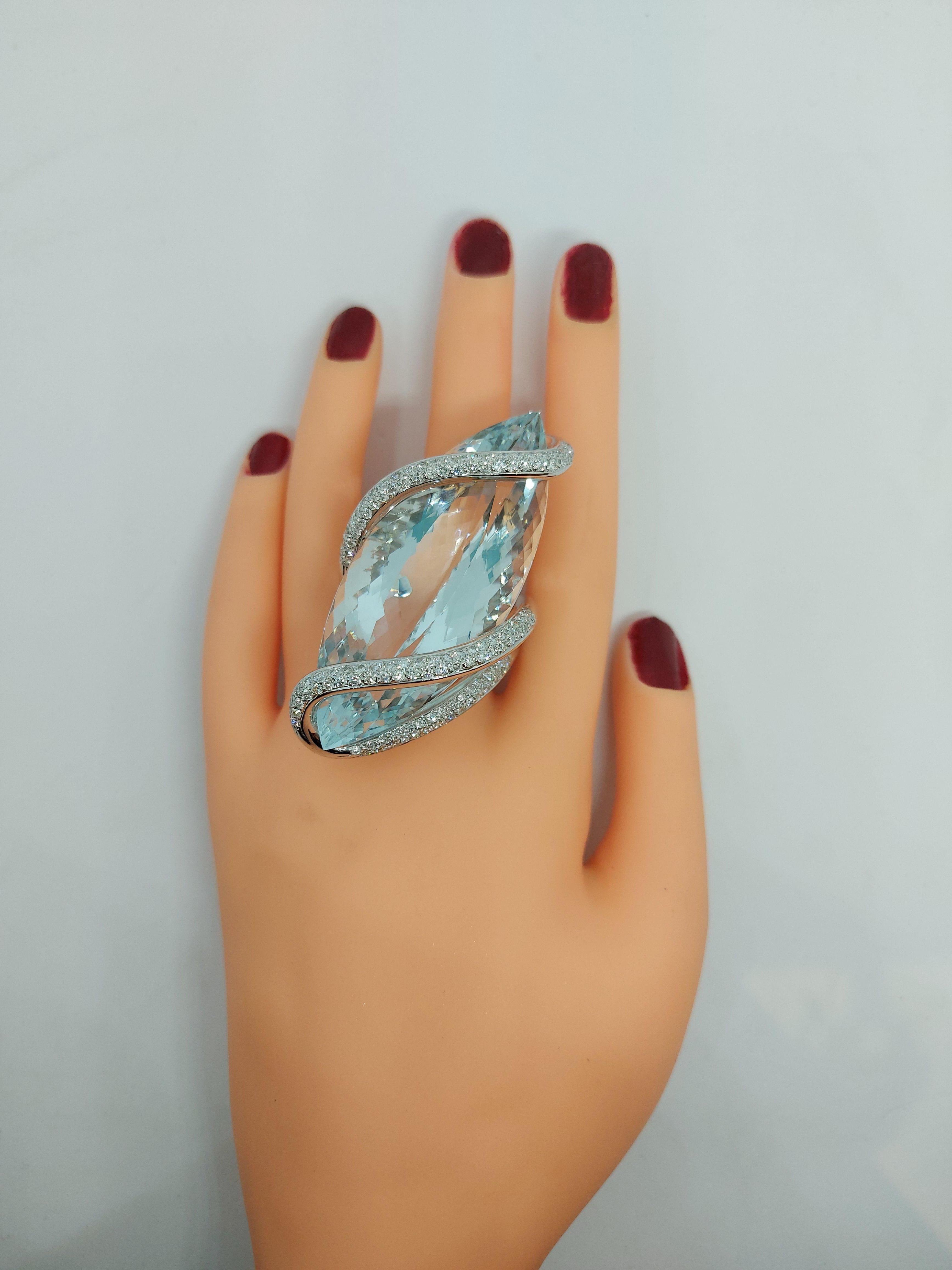 18kt White Gold Huge 150ct Marquise Cut Aquamarine Ring with 3.85ct Diamonds For Sale 10