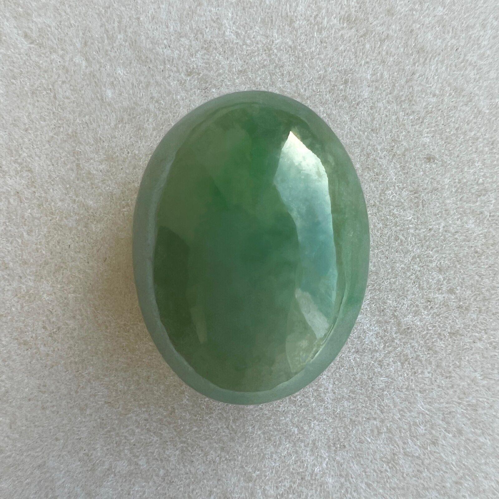 Énorme 17.57Ct GIA Certified Green Jade Jade 'A' Grade Oval Cabochon Rare Gem Neuf - En vente à Birmingham, GB