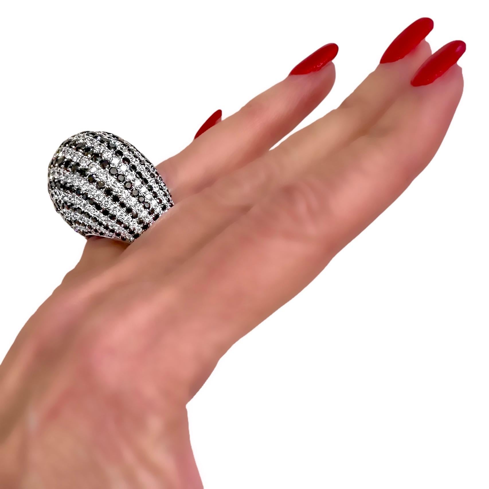 Huge 18K White Gold Dome Ring with apprx. 17cts of Black & White Diamond Stripes For Sale 10