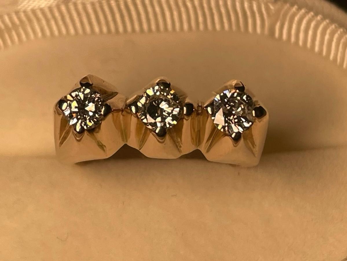 Huge 18K Yellow Gold Diamonds Men Ring For Sale 4