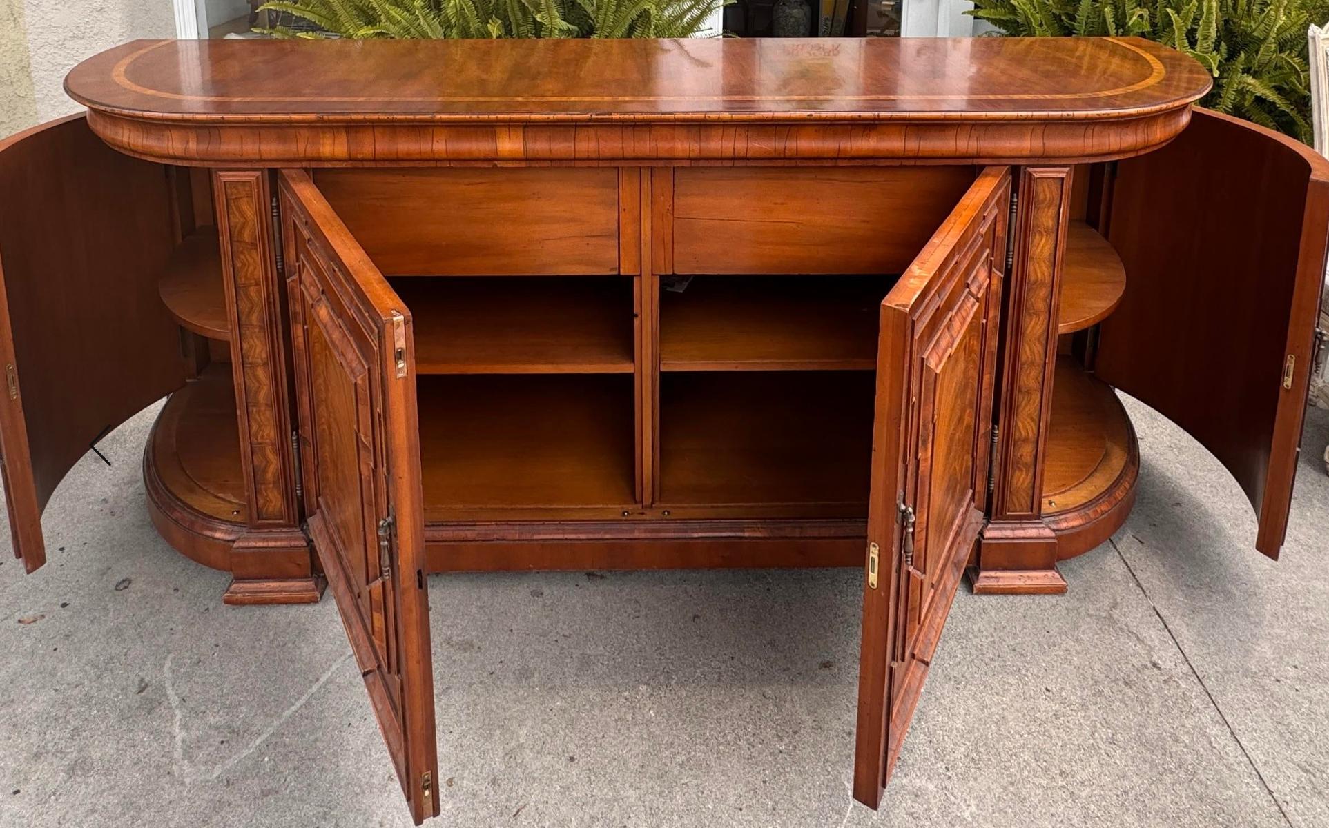 Colonial espagnol Grande crédence Alfonso Marina Ebanista de style 18ème siècle San Migel en vente