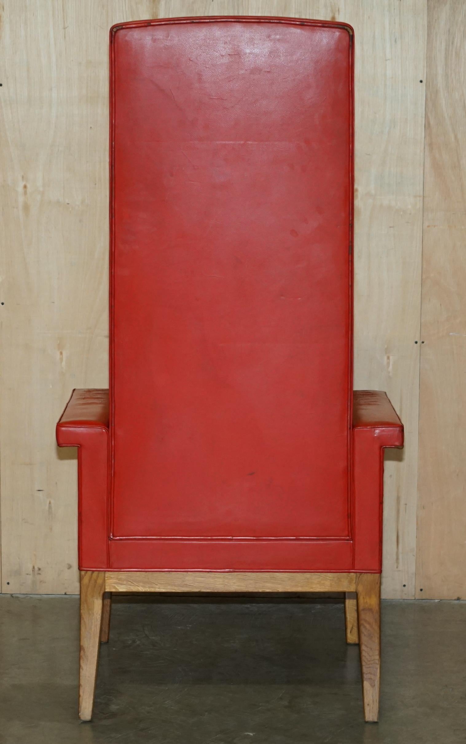 HUGE 1968 QUEEN ELIZABETH II HIGH BACK SESSIONS HOUSE JUDGES LEATHER ARMCHAiR 6