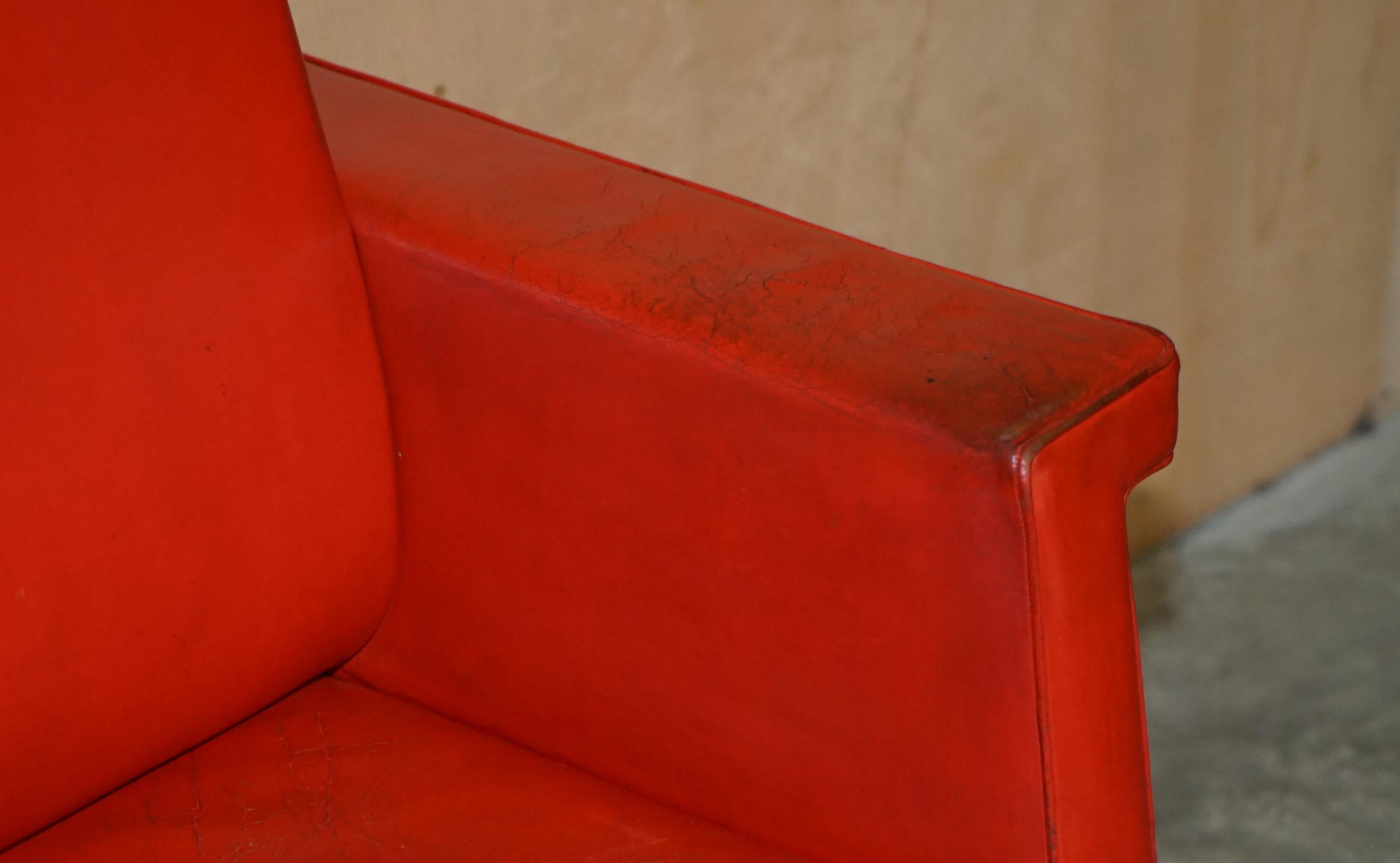 Leather HUGE 1968 QUEEN ELIZABETH II HIGH BACK SESSIONS HOUSE JUDGES LEATHER ARMCHAiR