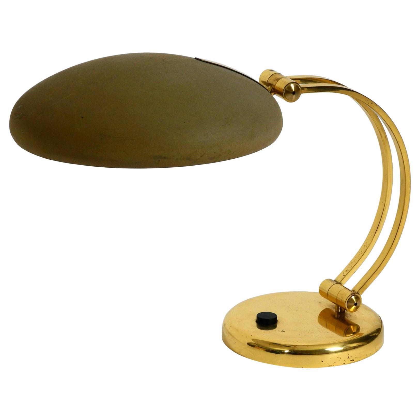 Grande lampe de bureau en laiton des années 1970 avec col et abat-jour réglables de Hillebrand