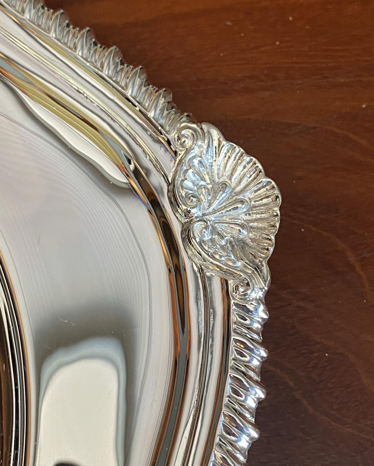 Enorme bandeja de plata de ley Asprey London de 1971 totalmente restaurada de 2,3 kg de grosor en venta 1