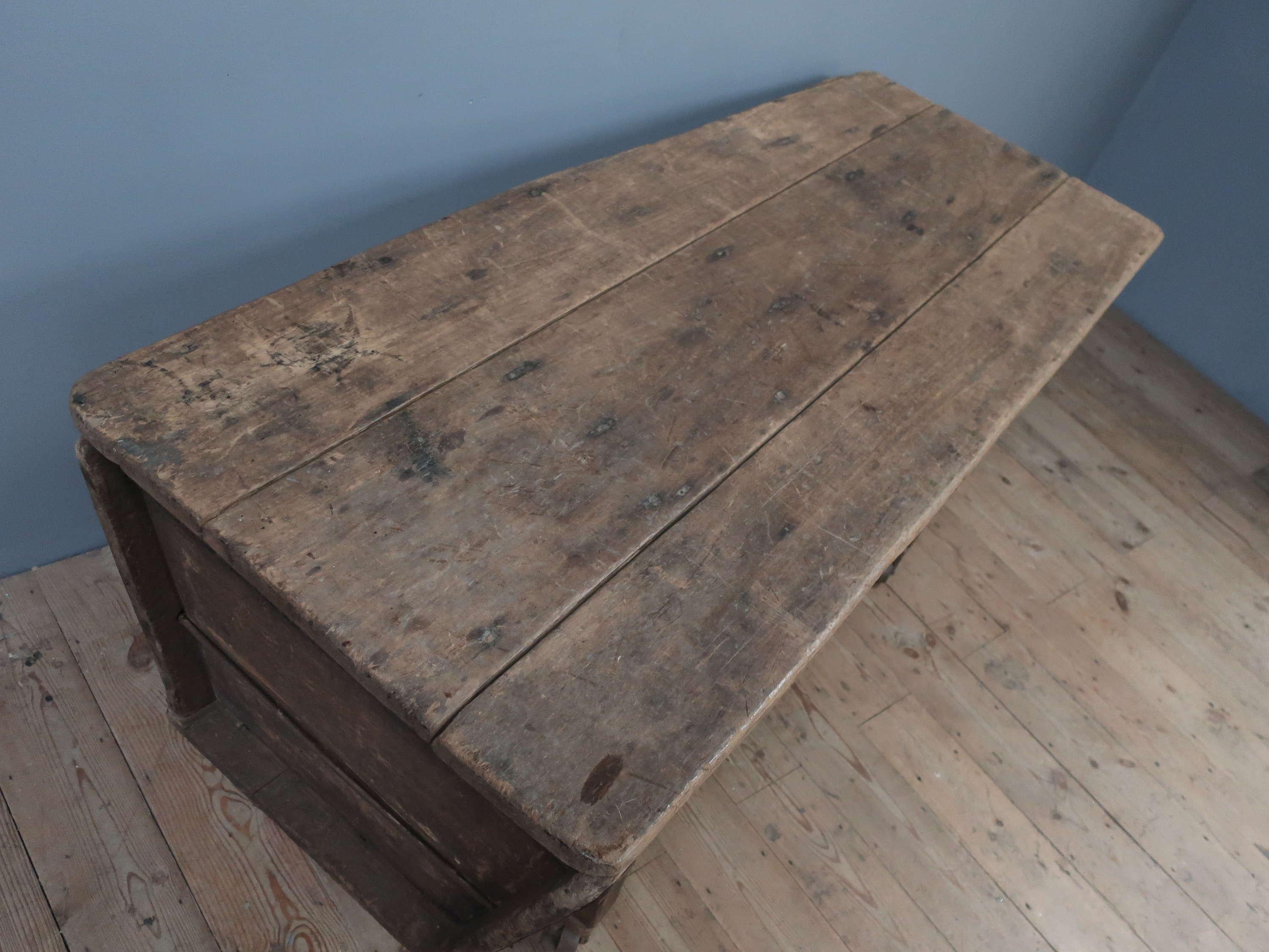 Huge 19th Century Bakers Prooving Table c1860 For Sale 3