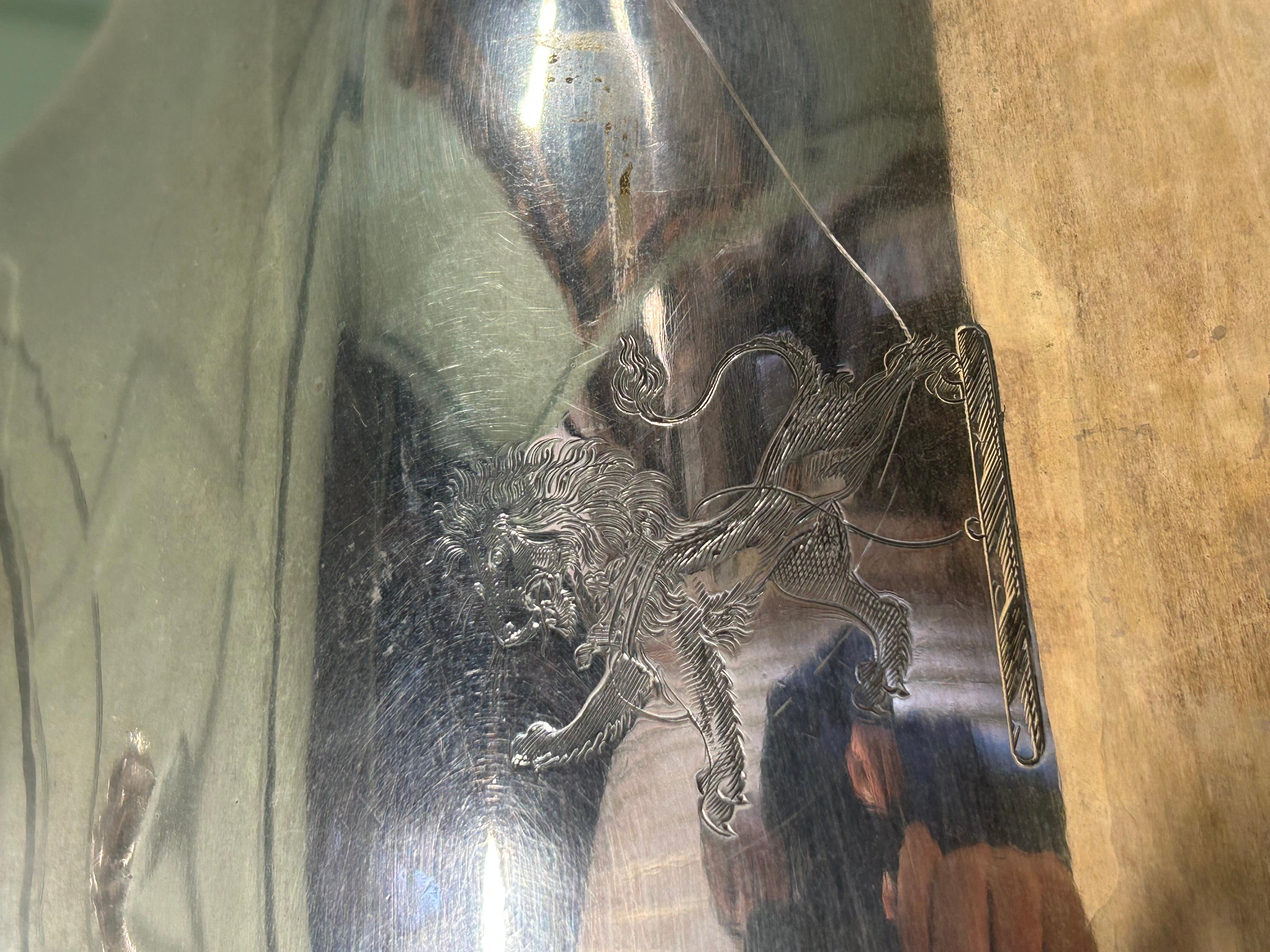 Enorme coperchio a cupola per carni del XIX secolo 

Una magnifica e grandiosa cupola per carne o cibo in Silver Plate, molto grande e pesante 
Una magnifica e grandiosa cupola per la carne o il cibo di Old Sheffield Plate di A. B. Savory & Sons