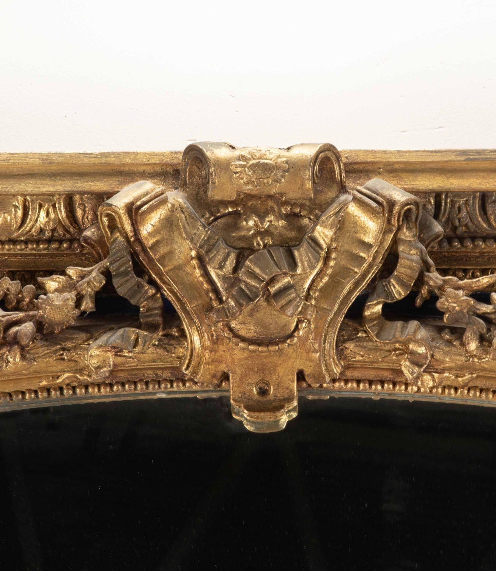 A fabulous large 19th Century English gilt mirror.
On a truly exceptional scale and of superb quality.
Would work well as an overmantle, wall mounted or floor standing mirror.
Circa 1880.