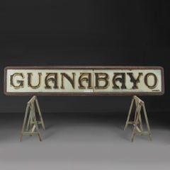 Großes vergoldetes und rückseitig bemaltes Ladenschild aus dem 19.