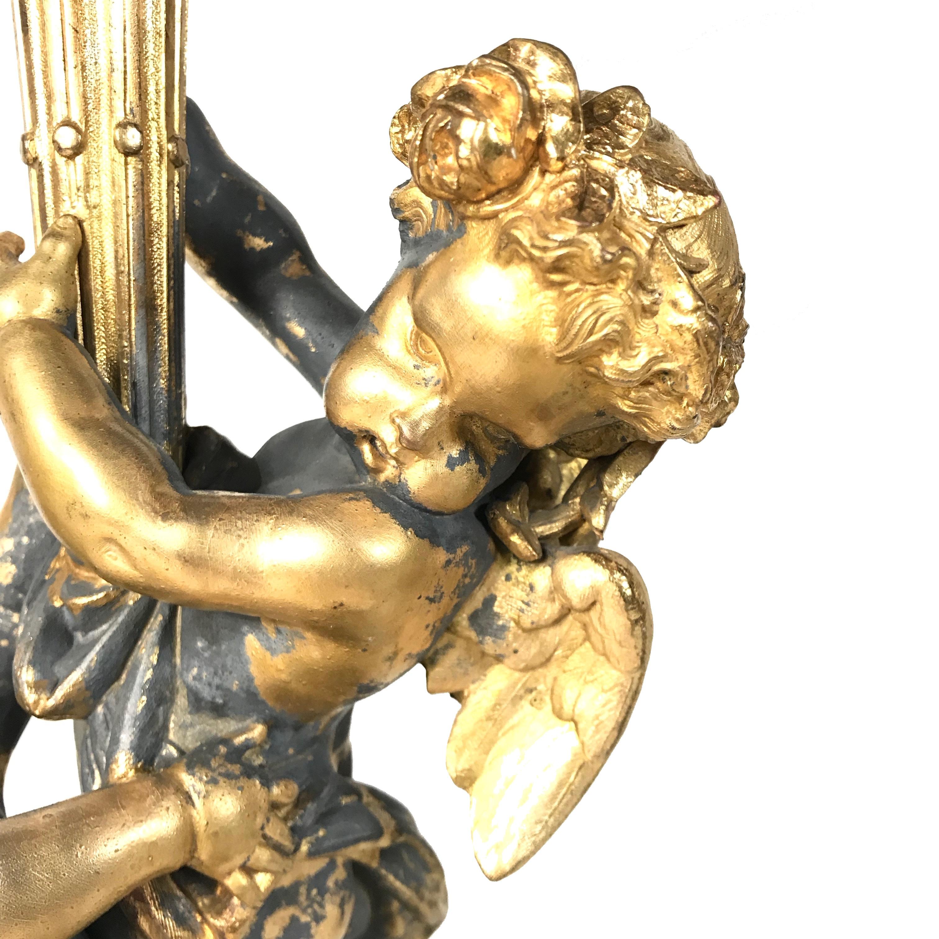 Paar riesige Philippe Mourey-Goldbronze-Putten-Kandelaber des 19. Jahrhunderts, 1870er Jahre, Frankreich im Zustand „Relativ gut“ im Angebot in Biebergemund, Hessen