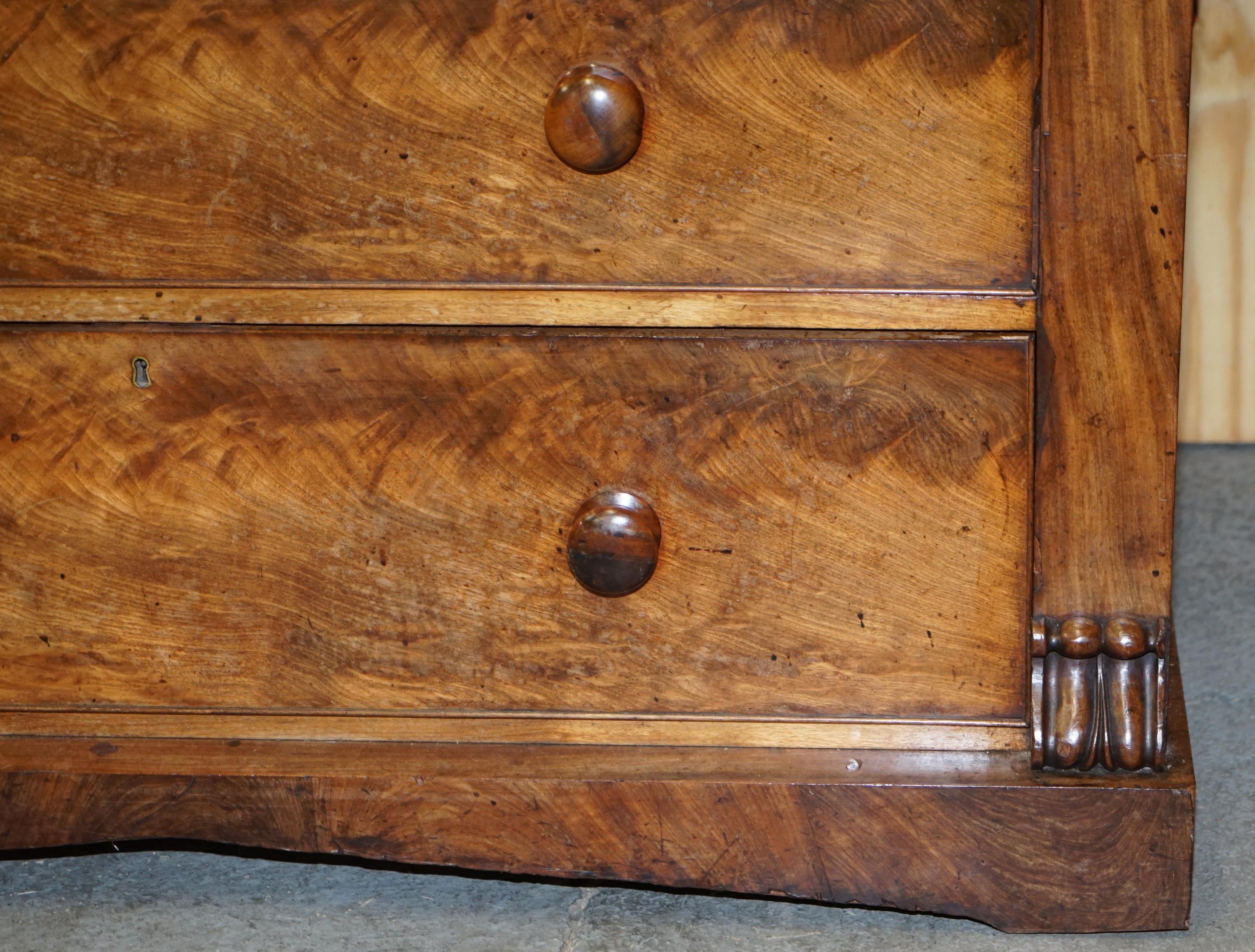 Huge 19th Century Victorian Light Flamed Hardwood Chest of Drawers Hidden Drawer For Sale 3