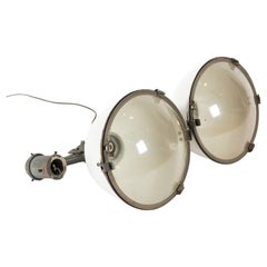 Énorme paire de lampes à projecteur industrielles vintage de 22" Westinghouse