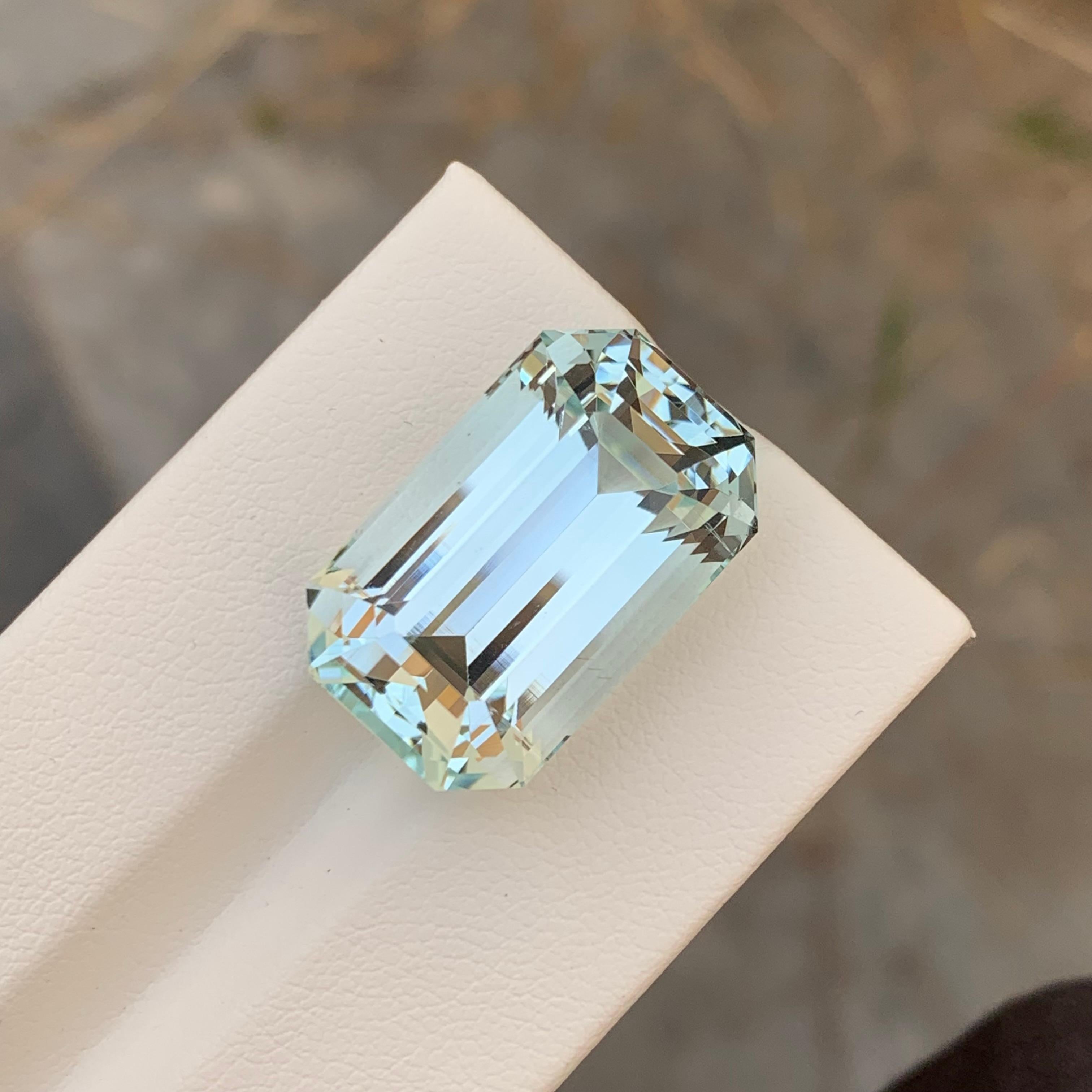 Huge 26.75 Carats Natural Loose Aquamarine Emerald Shape Gem From Shigar Mine For Sale 4