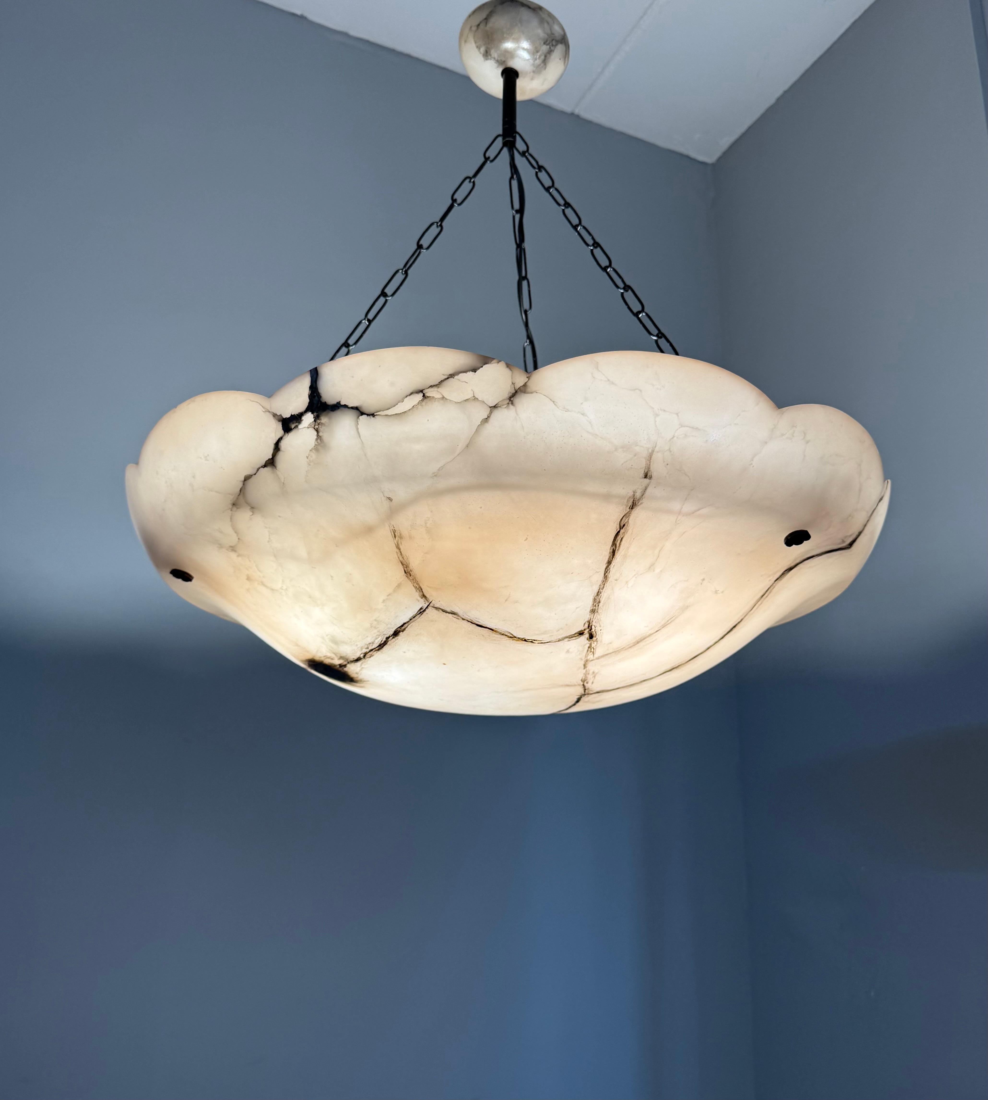 Enorme lampadario a sospensione in alabastro antico da 27