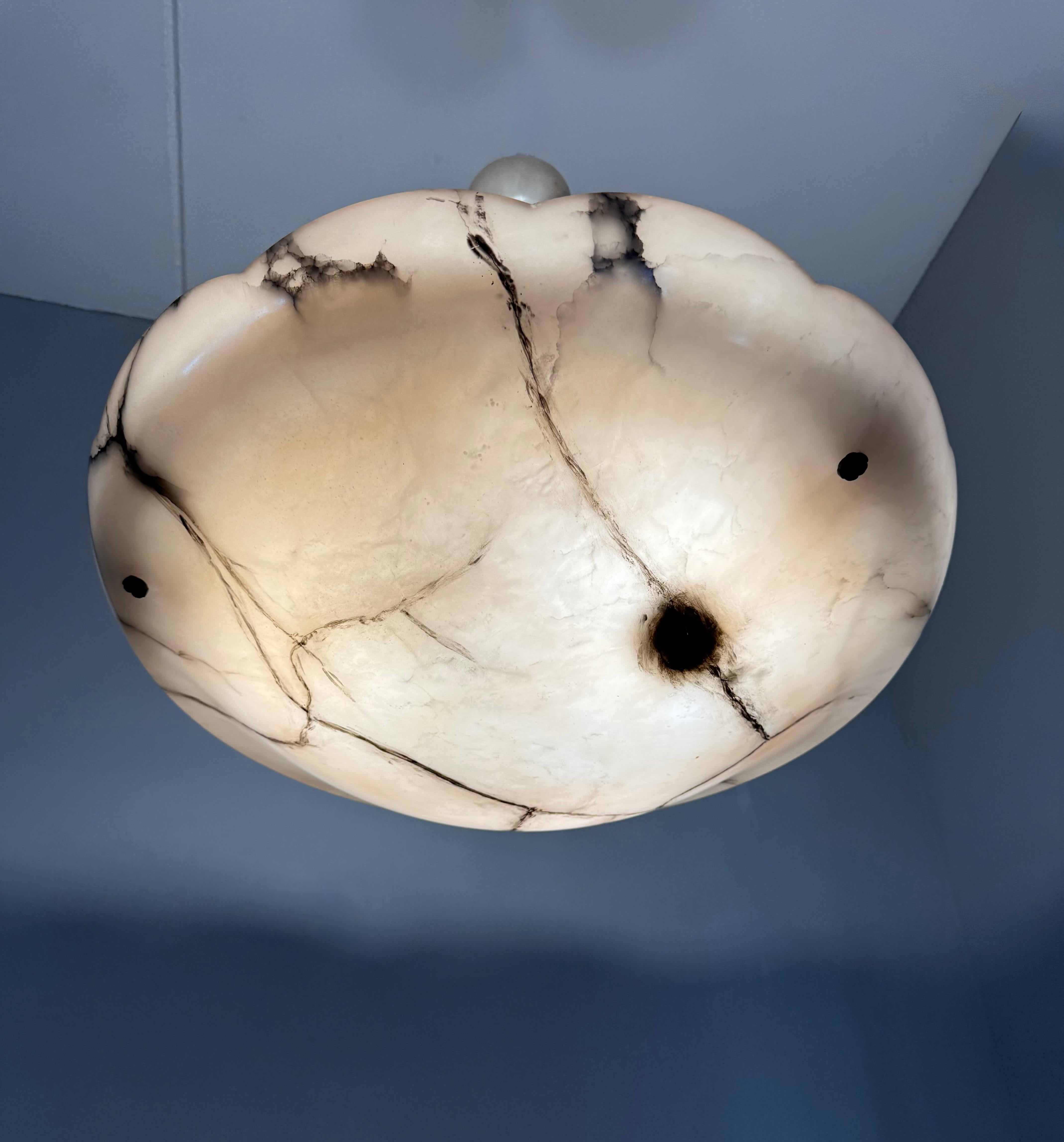 Enorme lampadario a sospensione in alabastro antico da 27