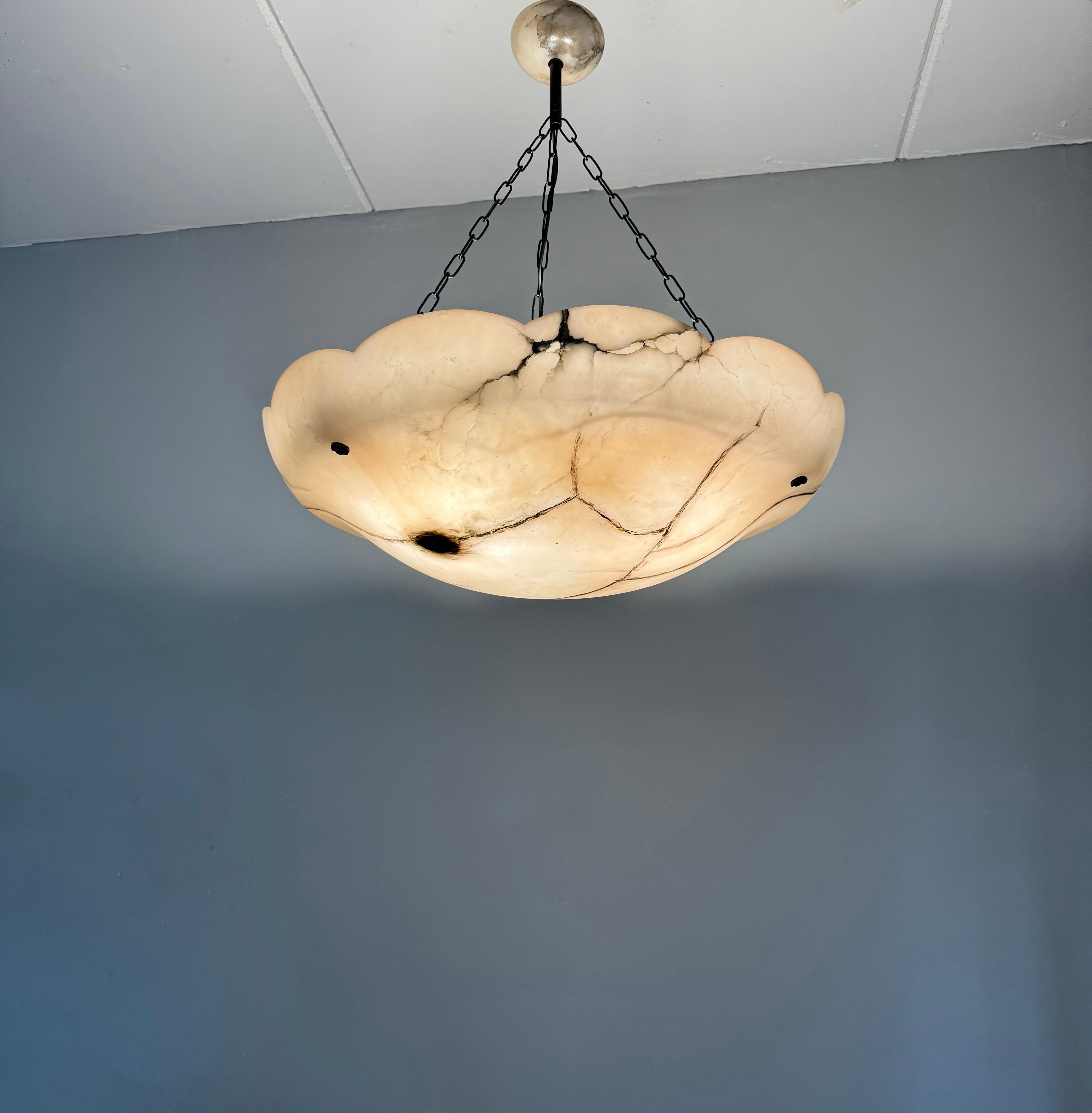Enorme lampadario a sospensione in alabastro antico da 27