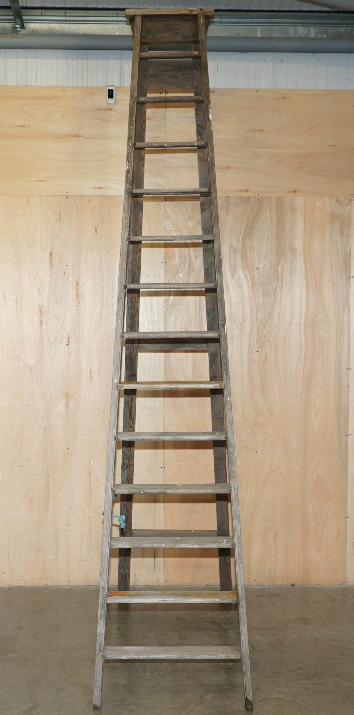 HUGE 3+ METER TALL ER STAMPED FOR THE CROWN ESTATE FRUIT PiCKERS PAINTERS LADDER For Sale 2