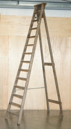 HUGE 3+ METER TALL ER STAMPED FOR THE CROWN ESTATE FRUIT PiCKERS PAINTERS LADDER