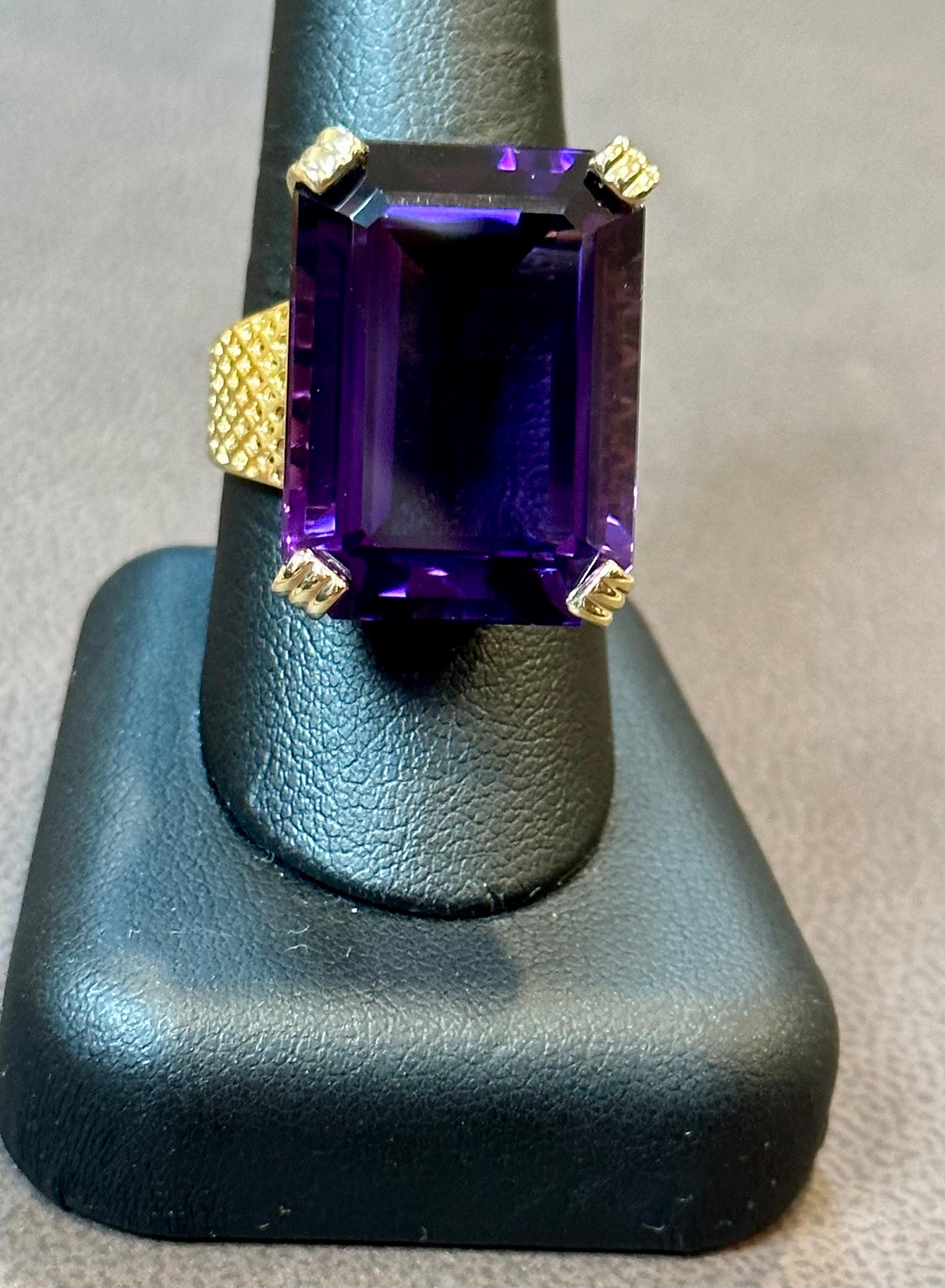 Women's Huge 31.62 Carat Emerald Cut Natural Amethyst Cocktail Ring 18 Kt Yellow Gold For Sale