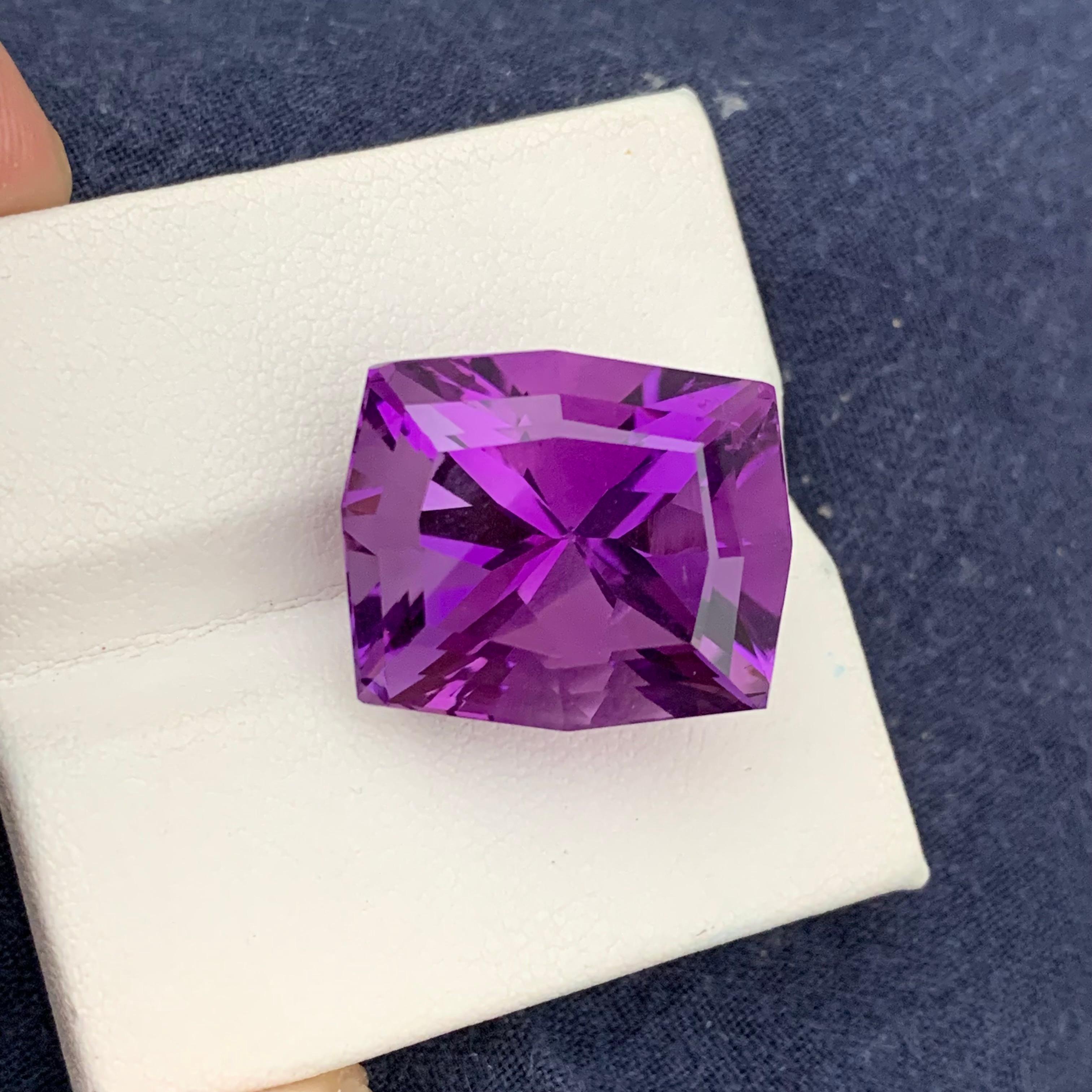 Collier d'améthyste violette en vrac de 33,70 carats Naturel Gemstone  en vente 2