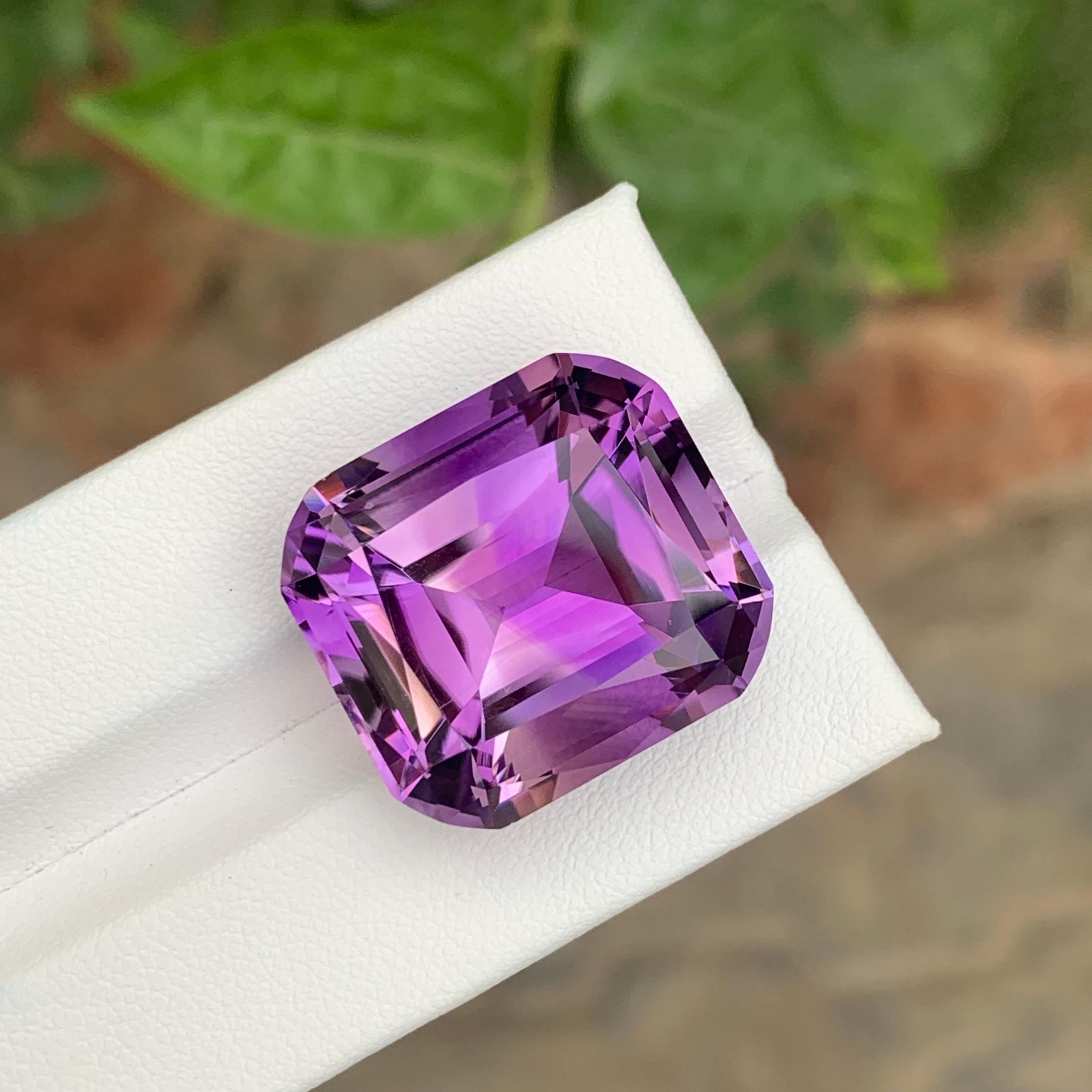 Huge 38.55 Carat Natural Loose Amethyst Cushion Shape Gemstone In New Condition For Sale In Peshawar, PK