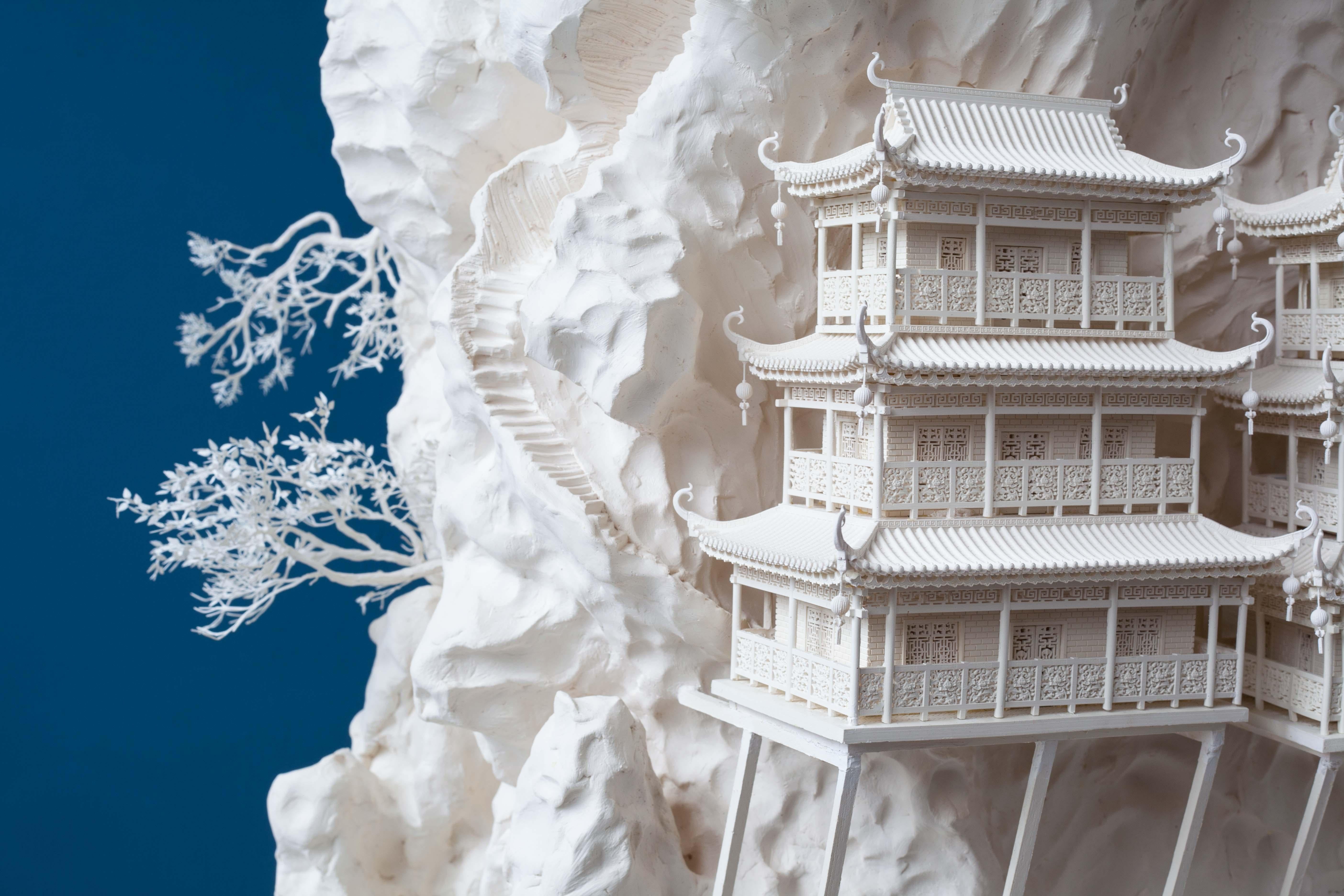 Grande sculpture en 3D d'une montagne de temple chinoise réalisée en peinture par Secunda (né en 1976) en vente 3