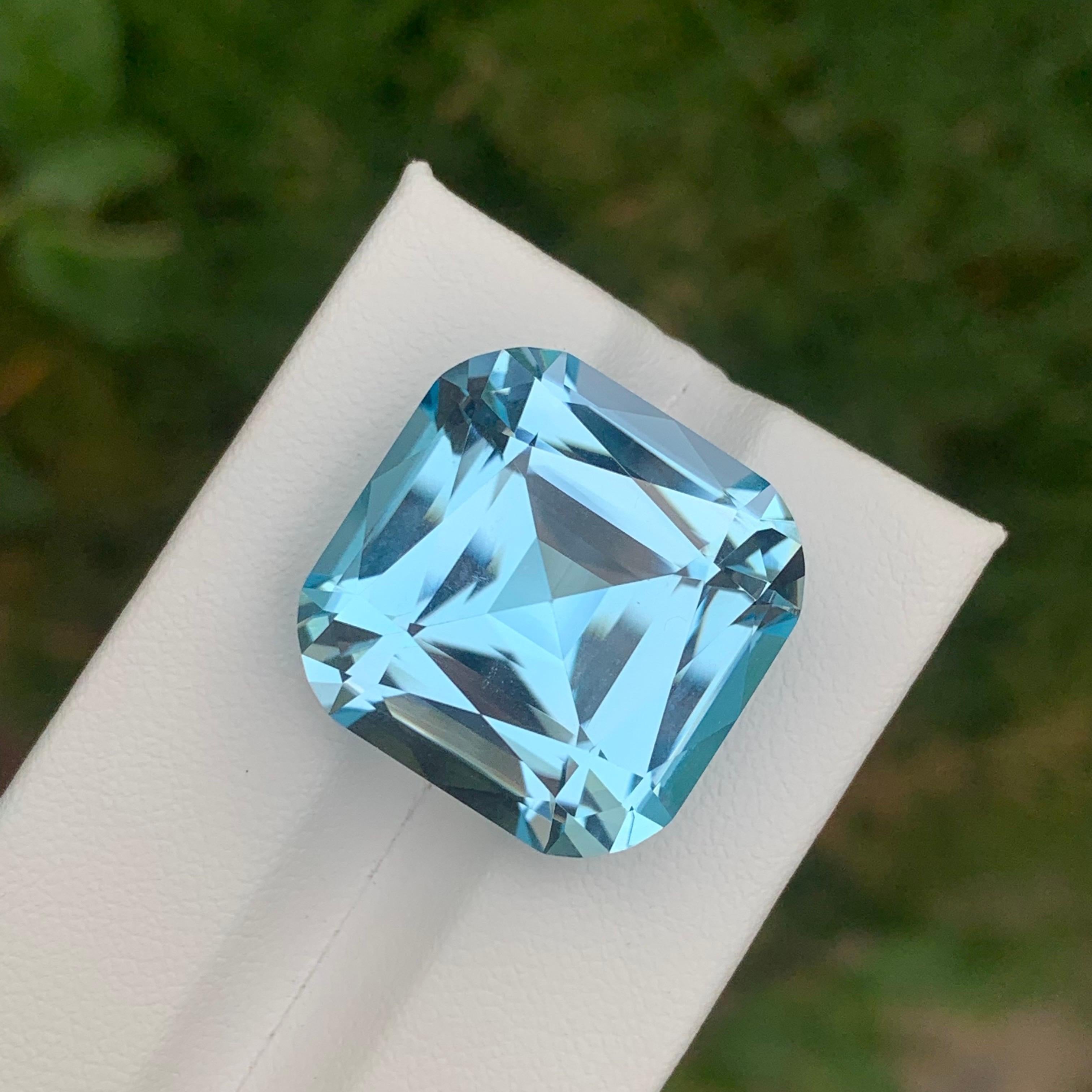 Huge 41.45 Carat Natural Loose Sky Blue Topaz Square Shape Gemstone For Sale 4