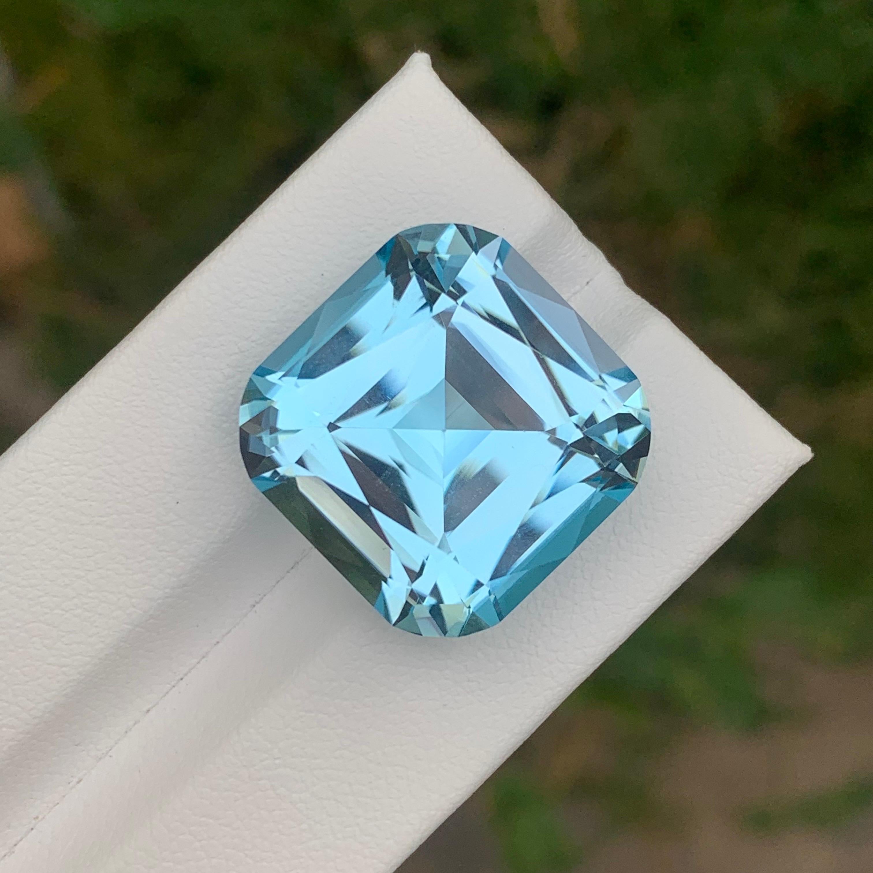 Huge 41.45 Carat Natural Loose Sky Blue Topaz Square Shape Gemstone For Sale 2