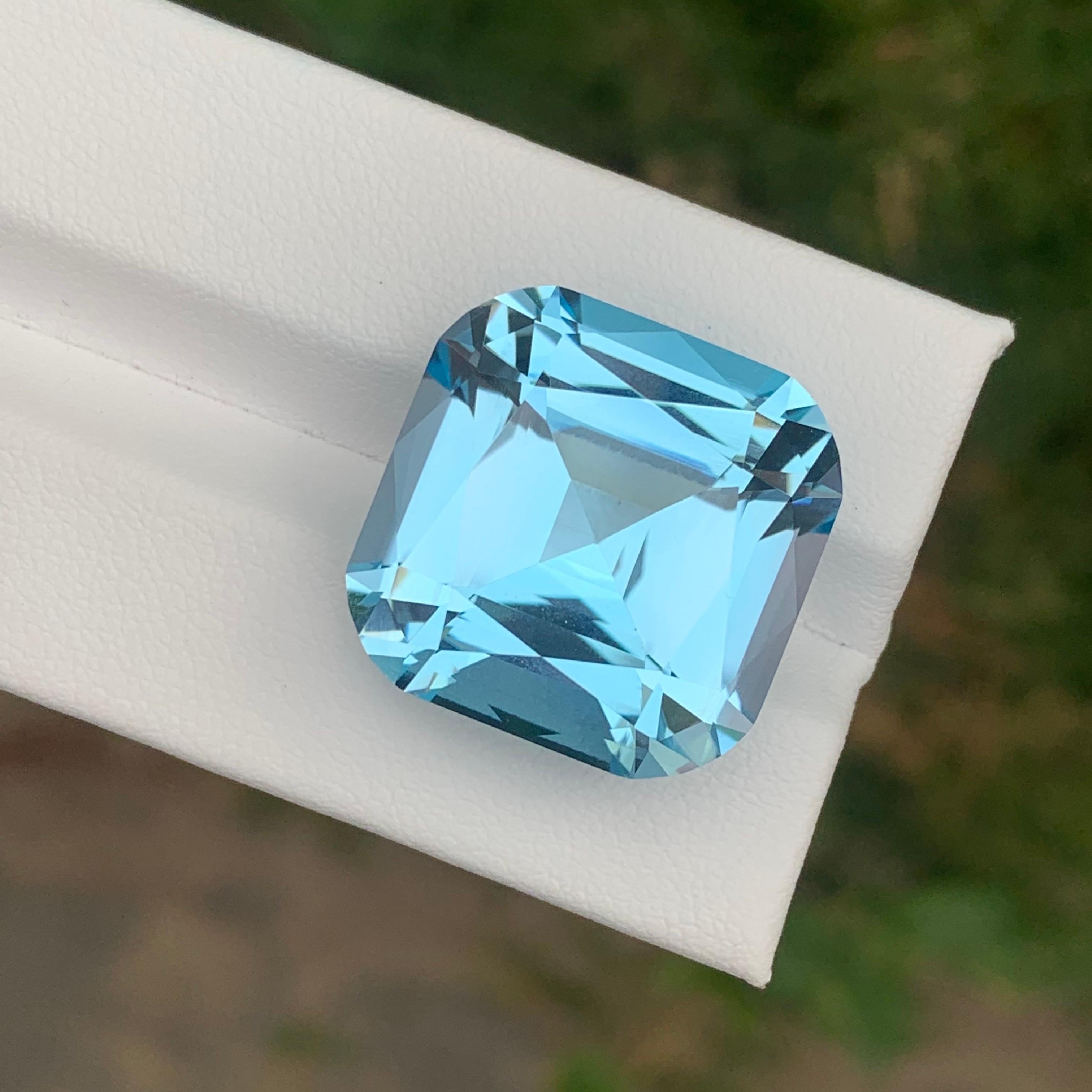 Huge 41.45 Carat Natural Loose Sky Blue Topaz Square Shape Gemstone For Sale 3
