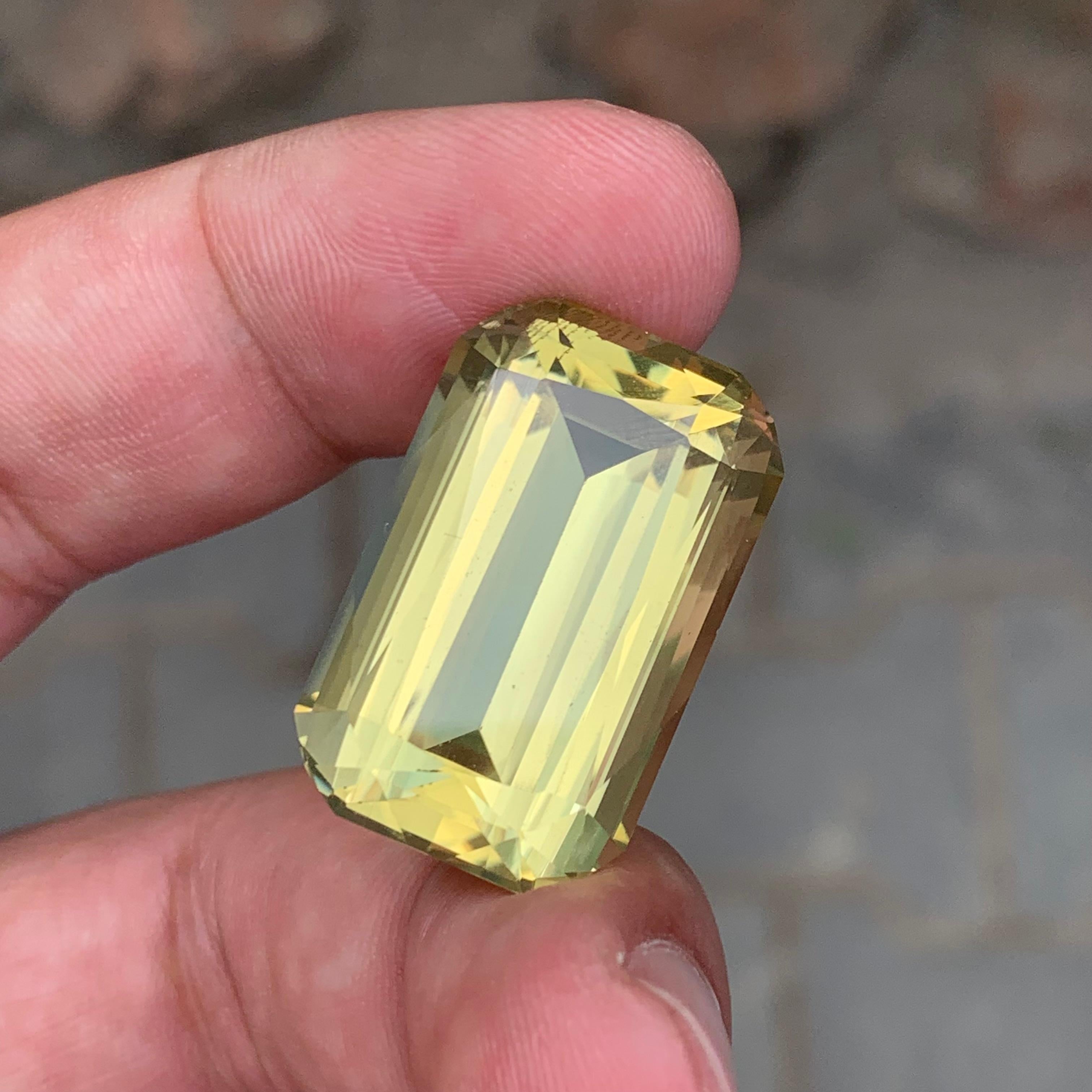 Enorme gemma naturale di quarzo citrino sfuso di 41,85 carati in vendita 6
