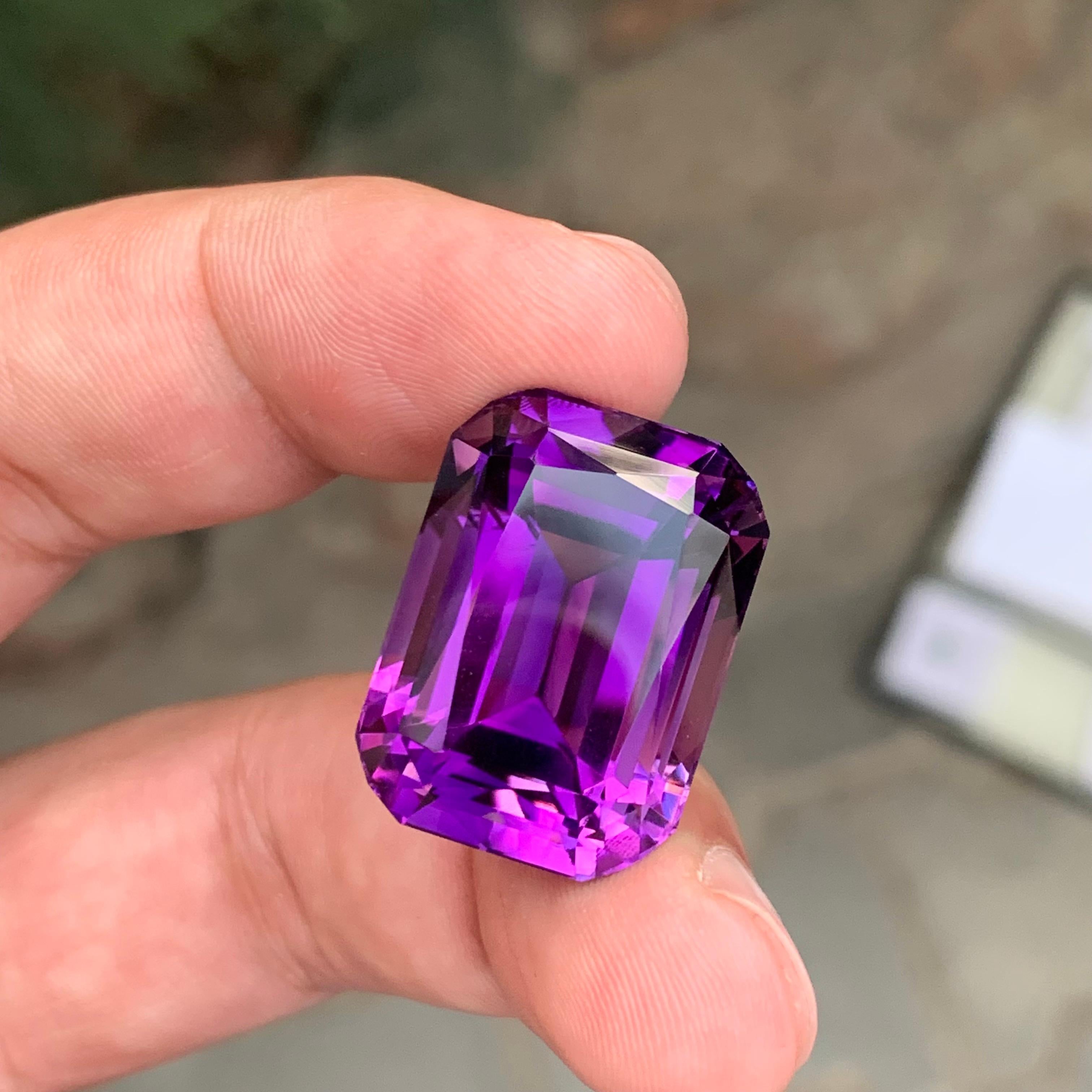 Huge 42.70 Carats Loose Purple Amethyst Gemstone For Sale 1