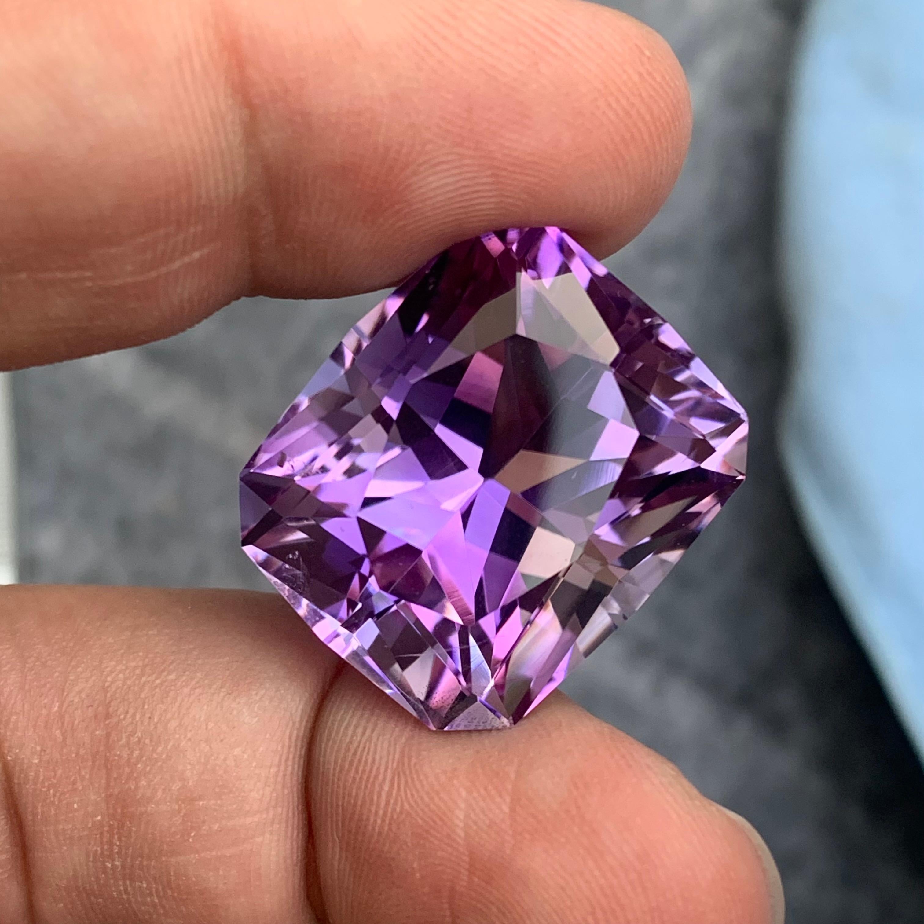 Huge 50 Carats Sparkly Natural Loose Amethyst Diamond Fancy Cut for Necklace For Sale 1