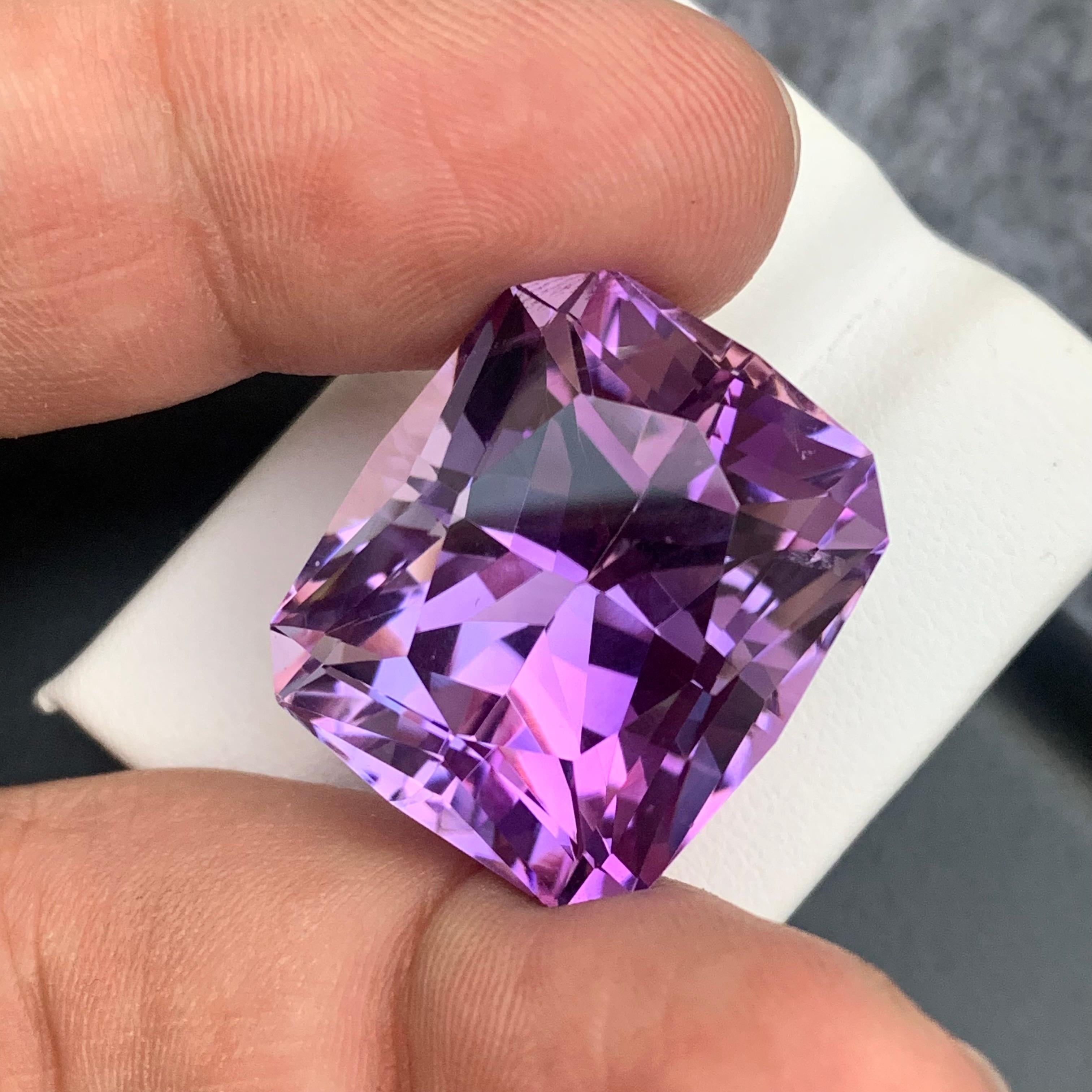 Huge 50 Carats Sparkly Natural Loose Amethyst Diamond Fancy Cut for Necklace For Sale 4