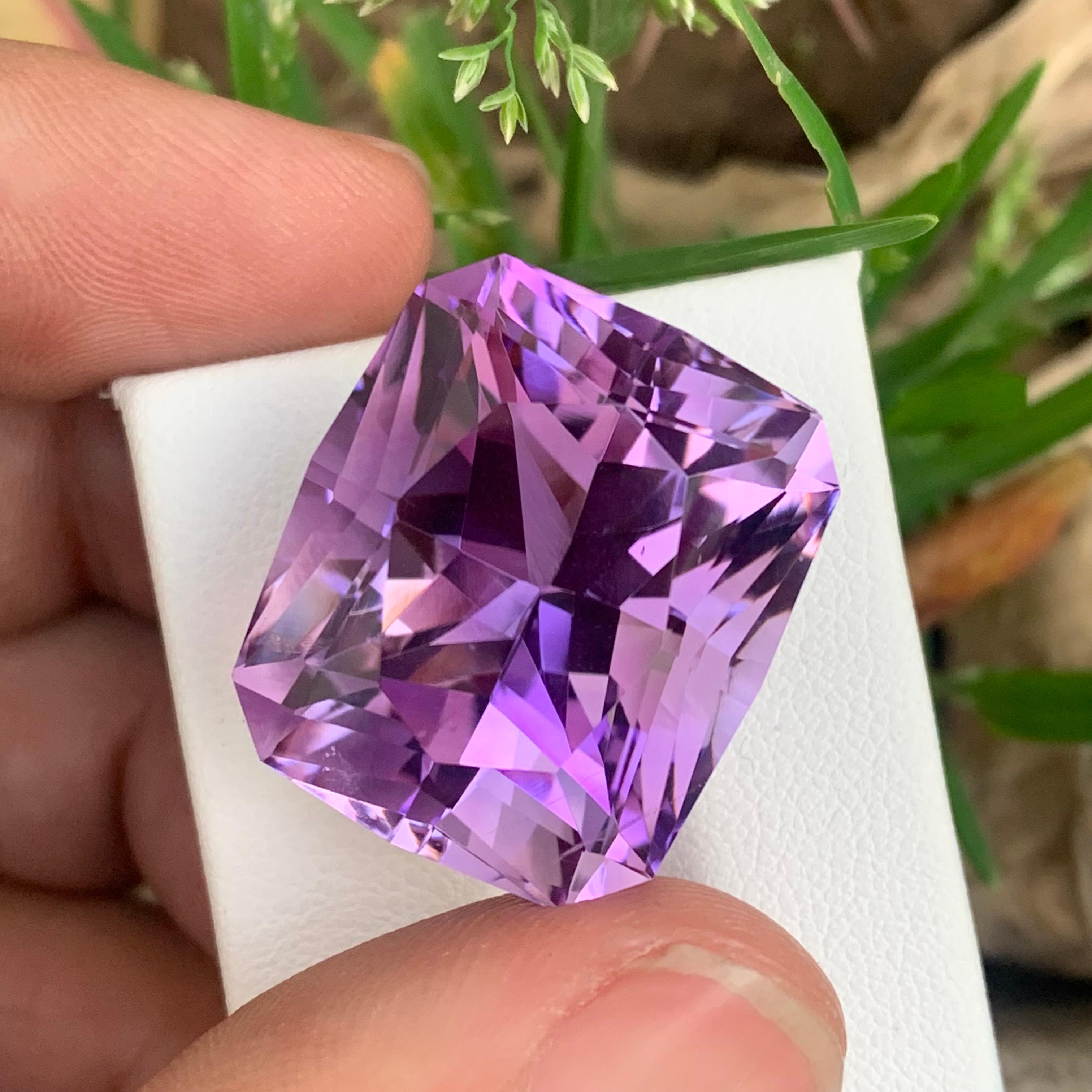 Huge 50 Carats Sparkly Natural Loose Amethyst Diamond Fancy Cut for Necklace For Sale 5