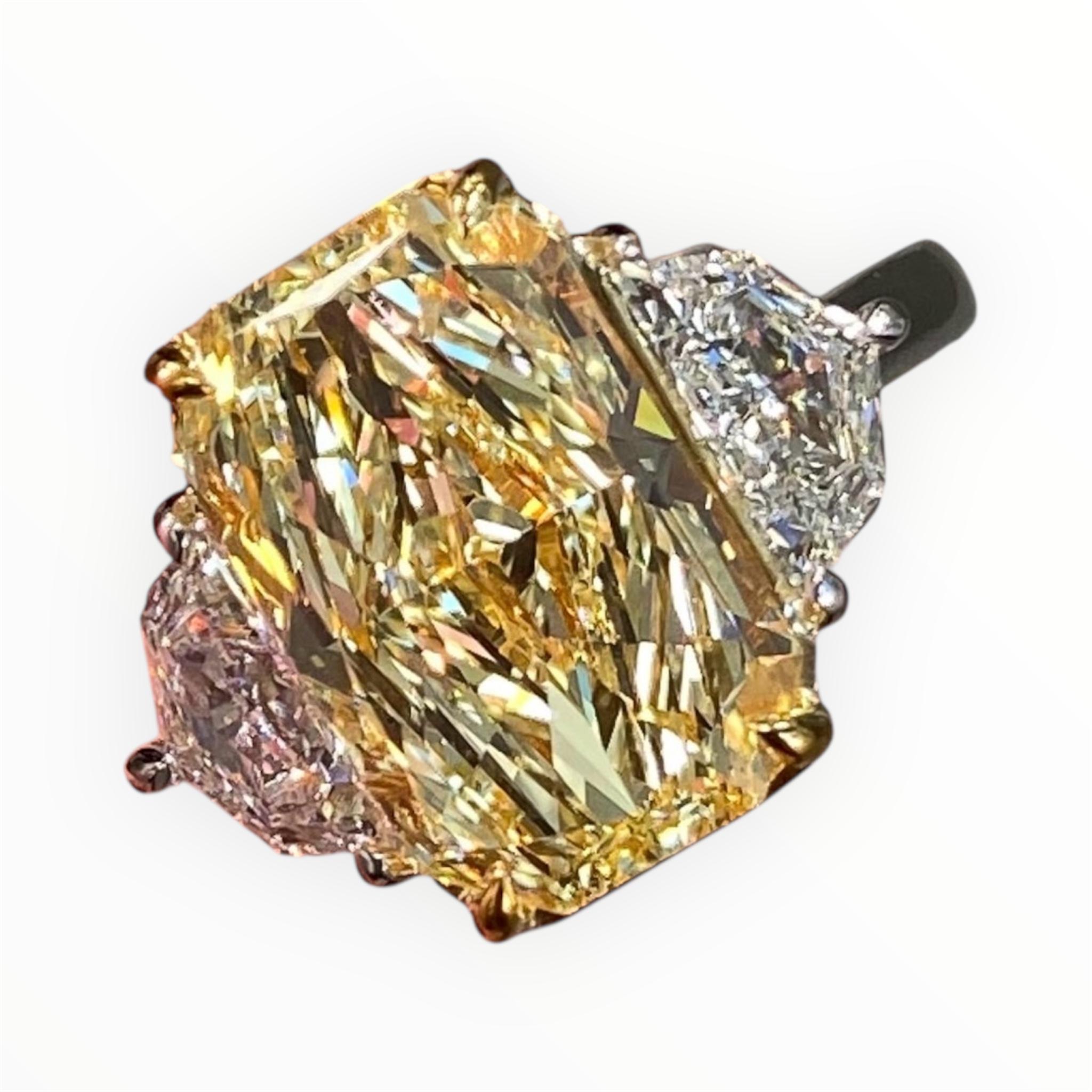 Women's Huge 5ct Fancy Yellow Elongated Radiant Diamond Engagement Ring - Rare Colors For Sale