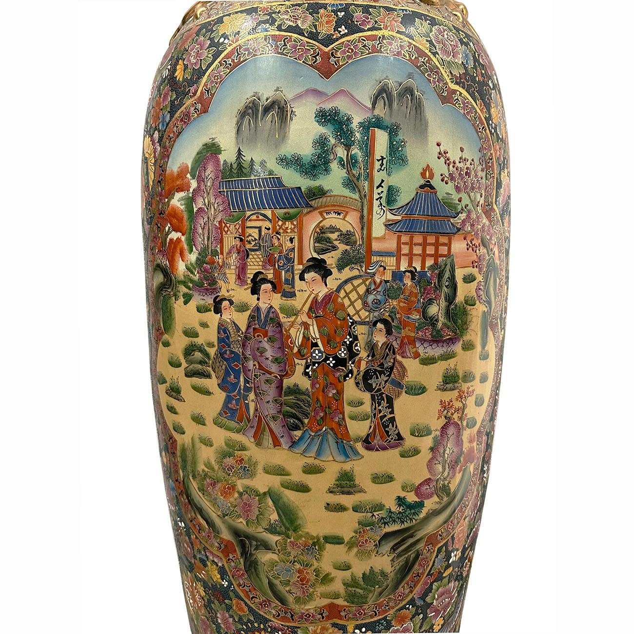 Huge Mid-20th Century Chinese Hand Painted Rose Medallion Floor Vase For Sale 5