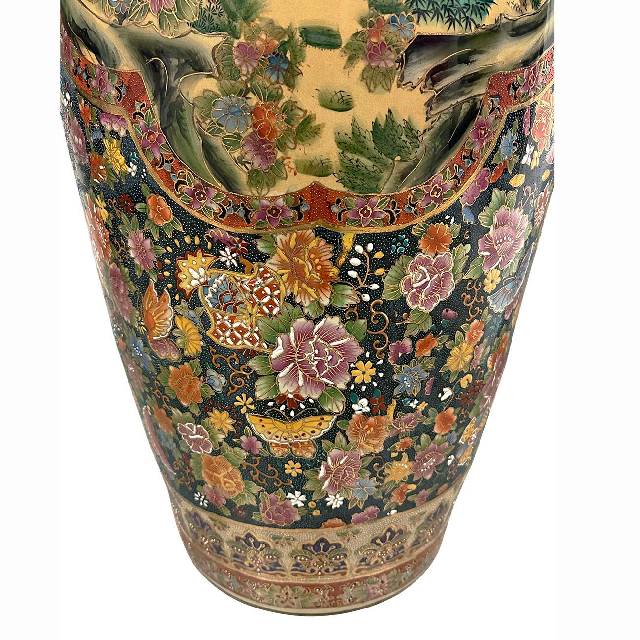 Huge Mid-20th Century Chinese Hand Painted Rose Medallion Floor Vase For Sale 6