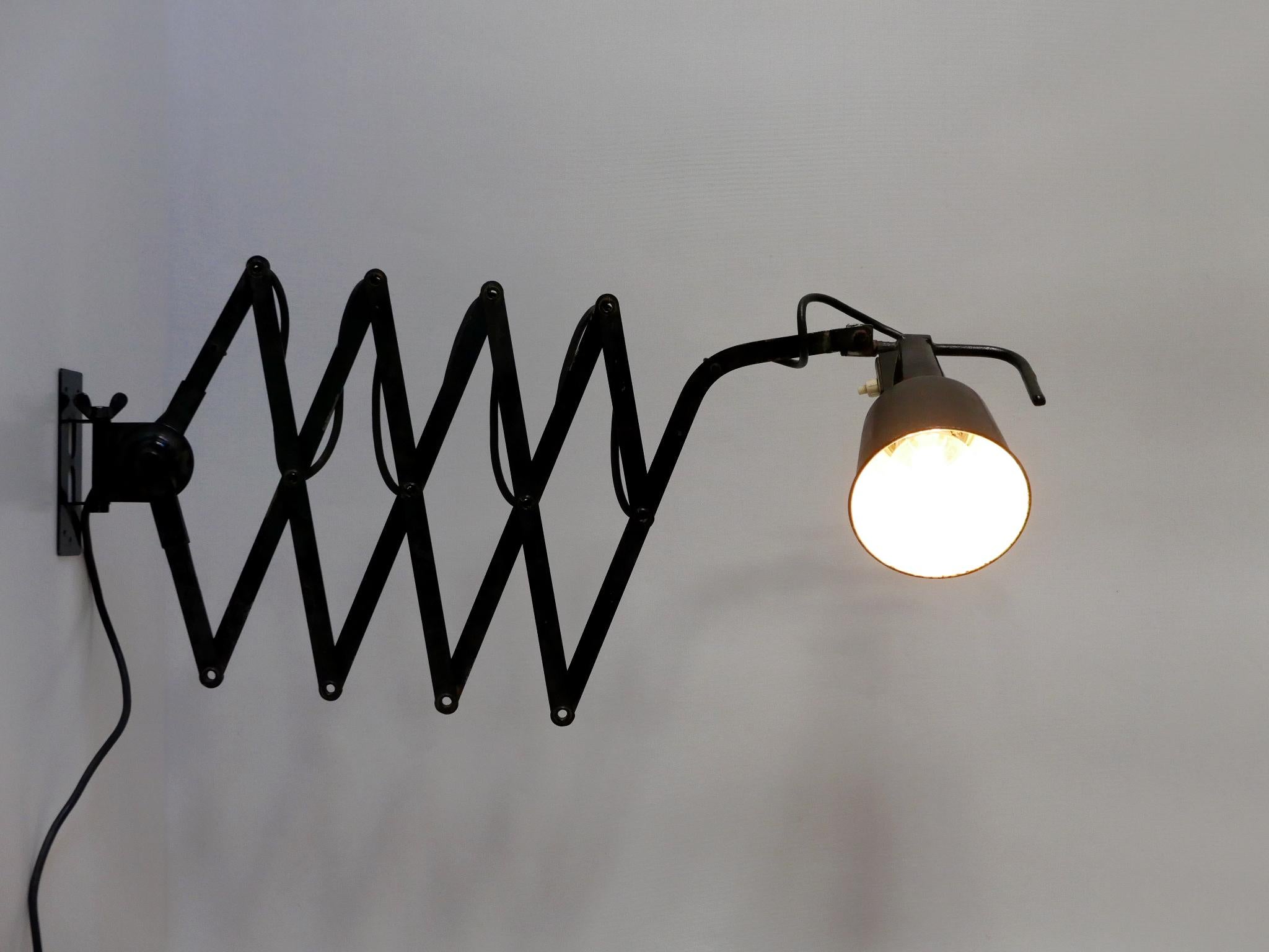 Huge Adjustable Bauhaus Scissor Wall Lamp by Wilhelm Bäder Germany 1930s For Sale 5