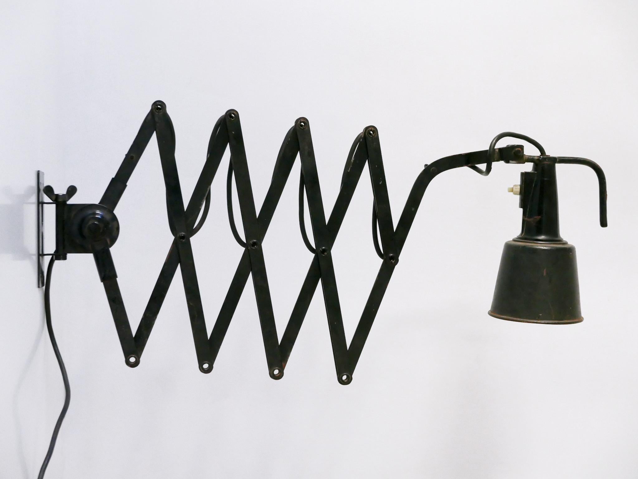 Mid-20th Century Huge Adjustable Bauhaus Scissor Wall Lamp by Wilhelm Bäder Germany 1930s For Sale