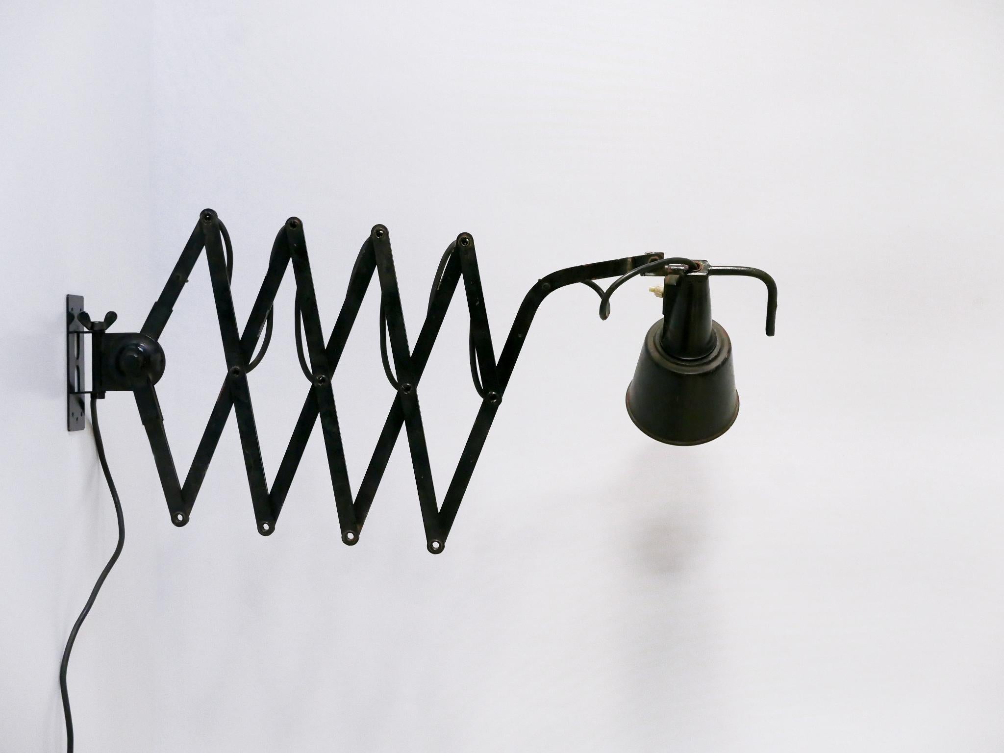 Huge Adjustable Bauhaus Scissor Wall Lamp by Wilhelm Bäder Germany 1930s For Sale 2