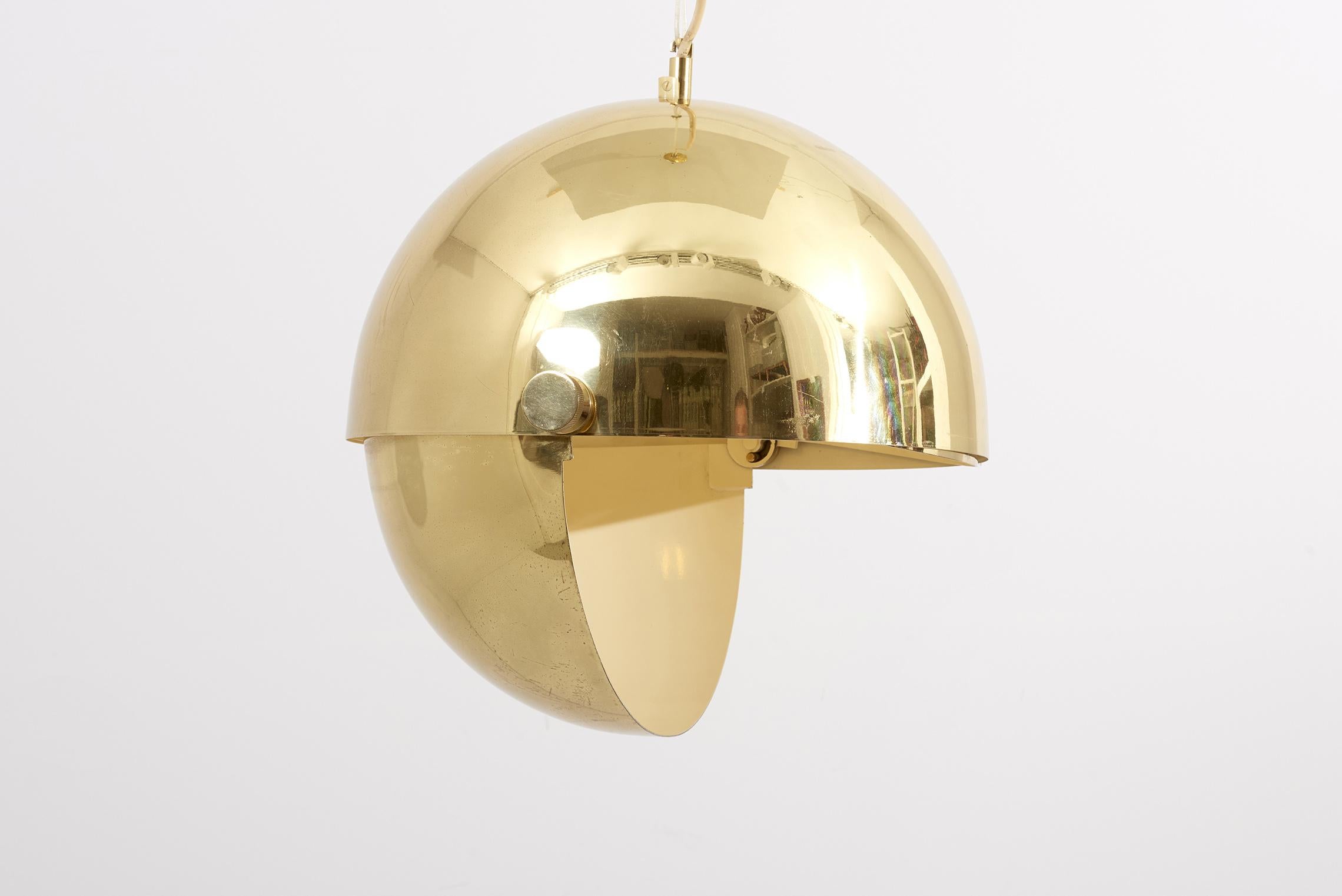 Huge Adjustable Brass Pendant Lamp Attributed to Münchner Werkstätten, Germany For Sale 14