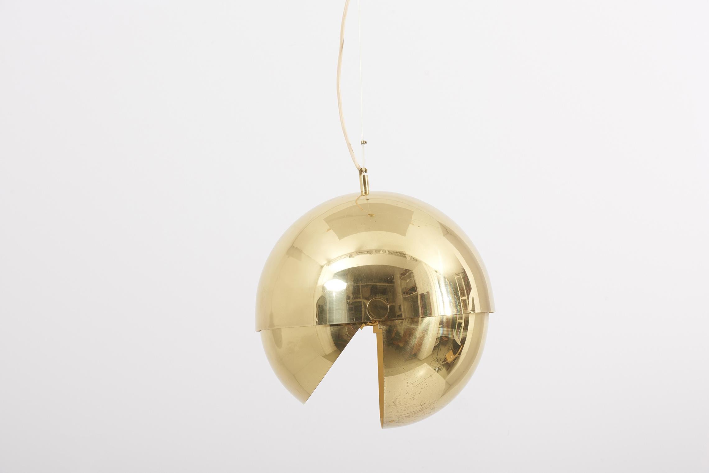Huge Adjustable Brass Pendant Lamp Attributed to Münchner Werkstätten, Germany For Sale 3